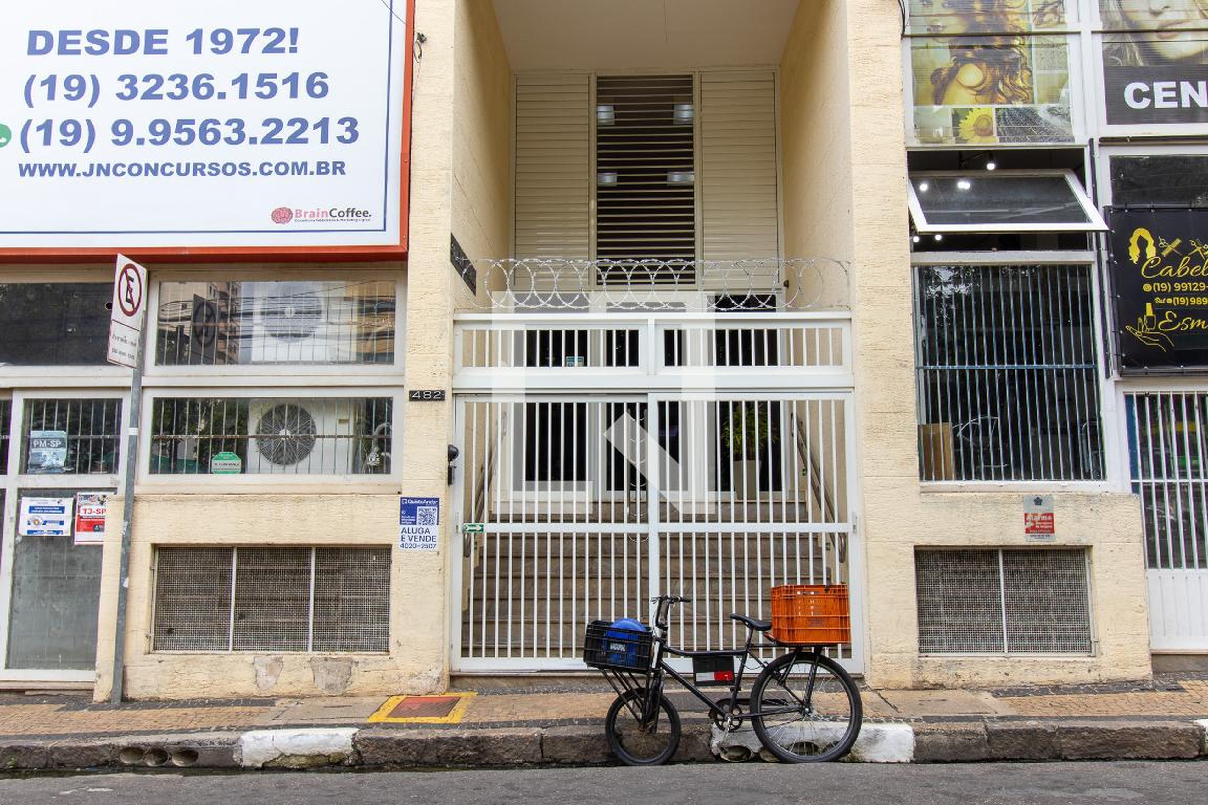 Fachada Condomínio em Rua Barão de Jaguara, 482