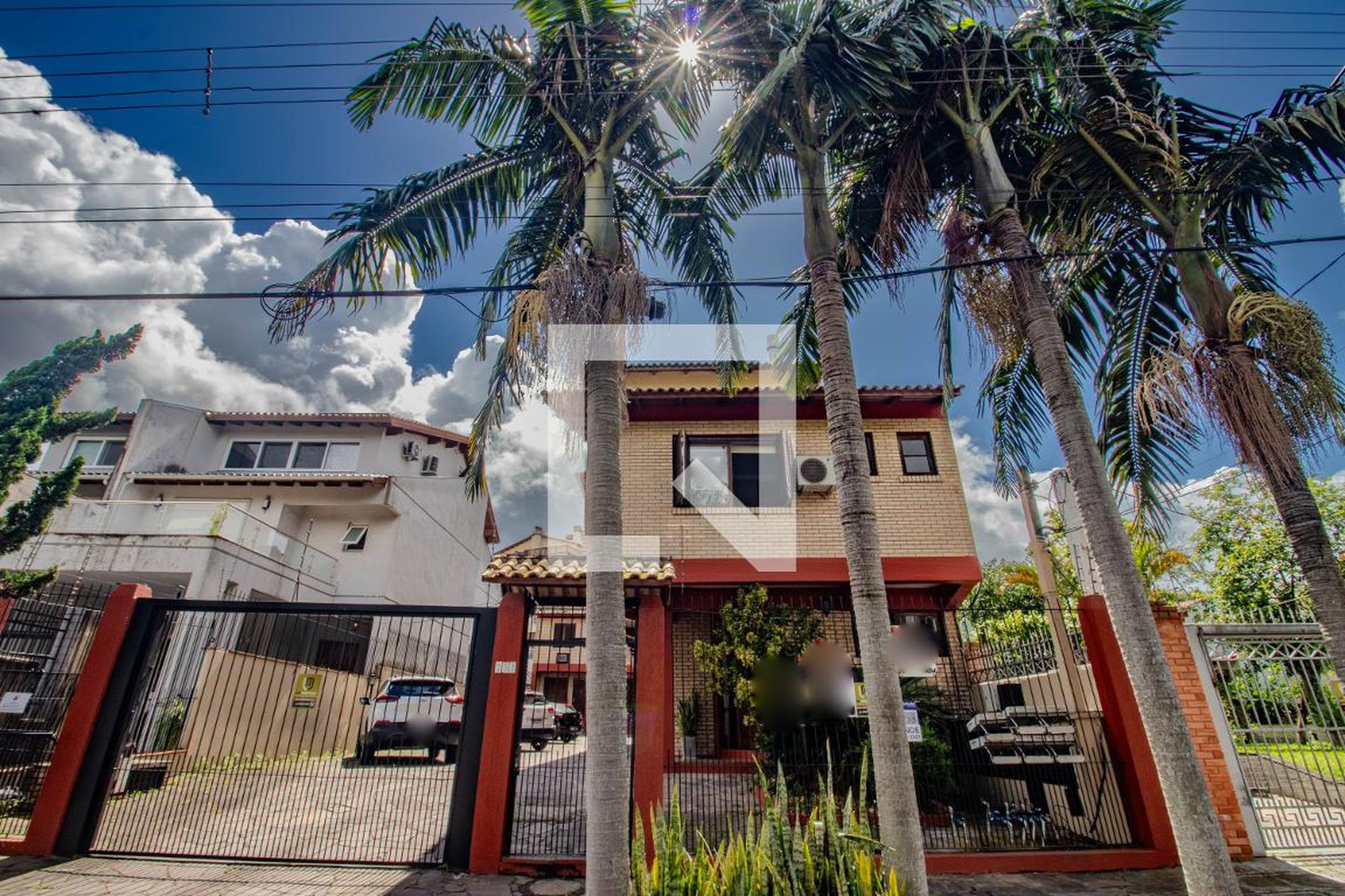 Fachada do Condomínio Condomínio em Avenida Karl Iwers, 252