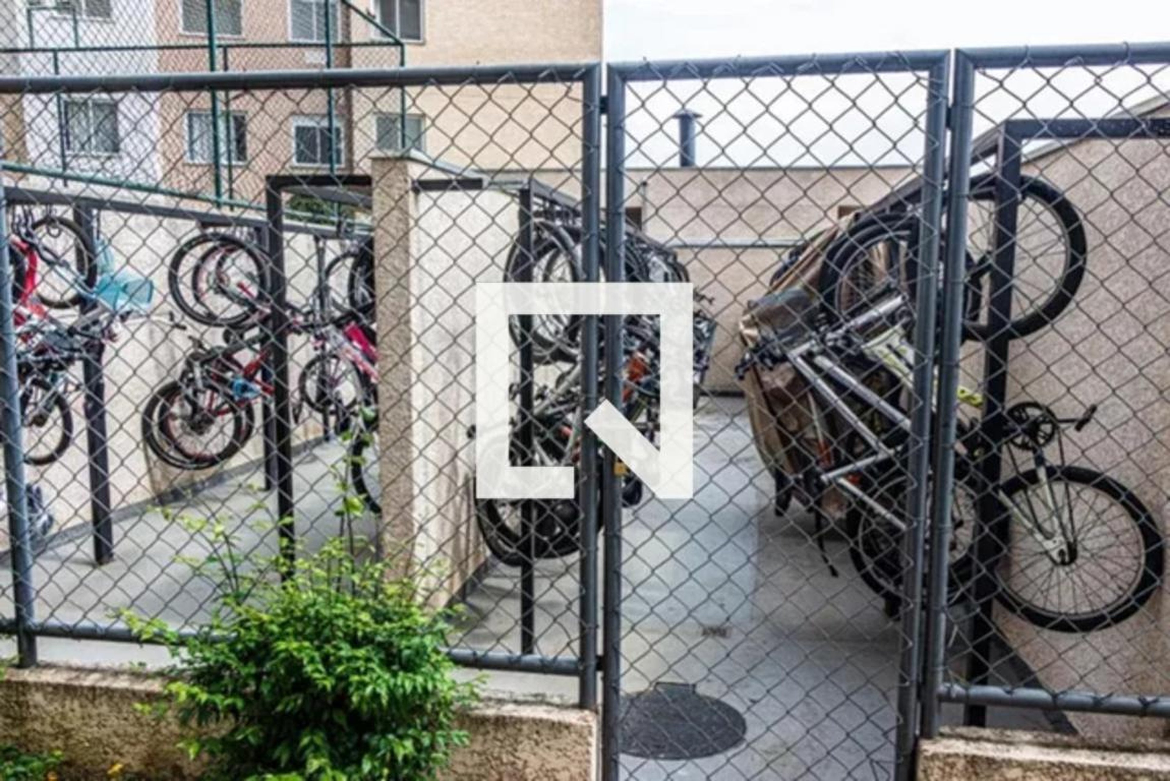 Bicicletário - Pics Econ Construtora