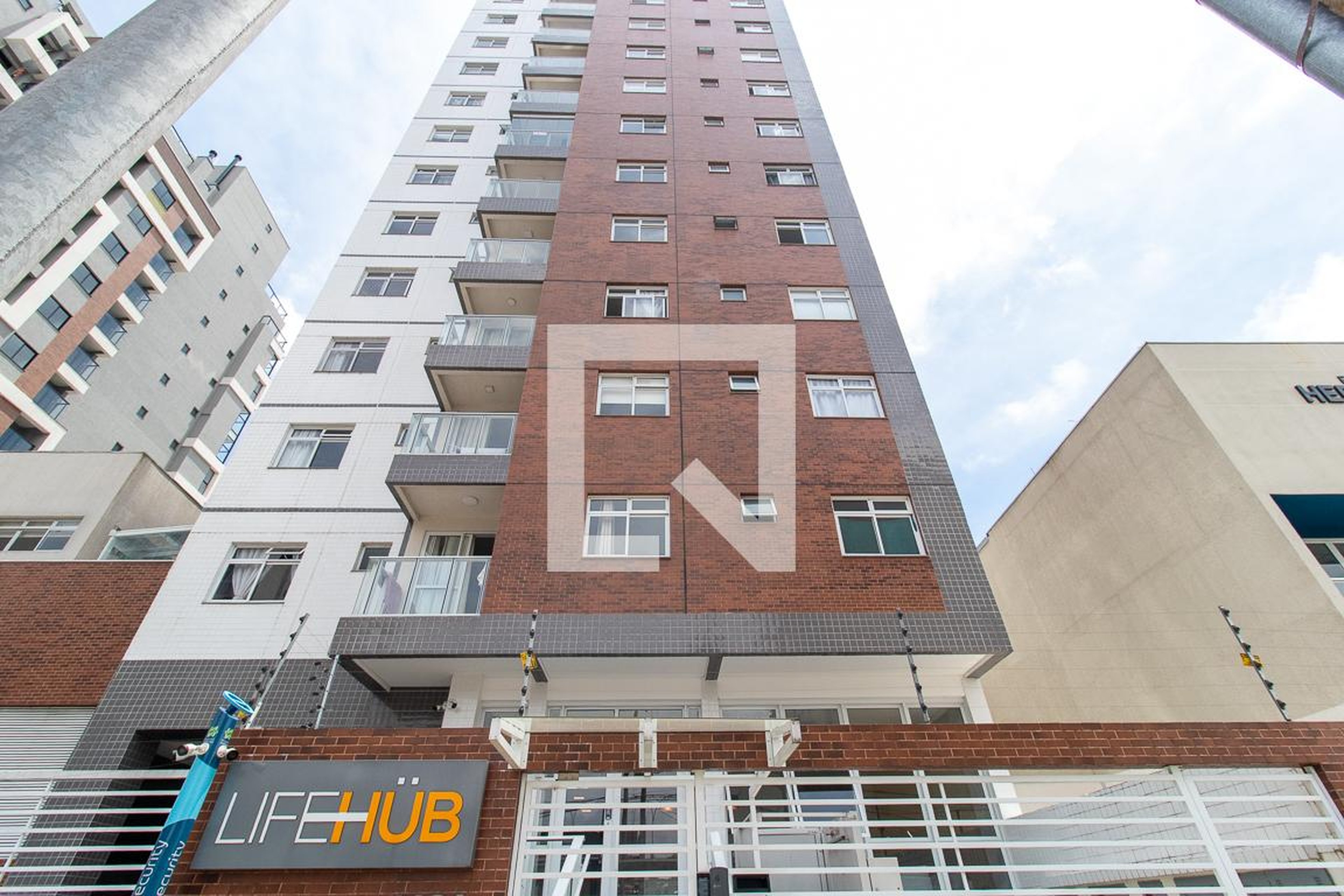 Fachada Condomínio Life Hub