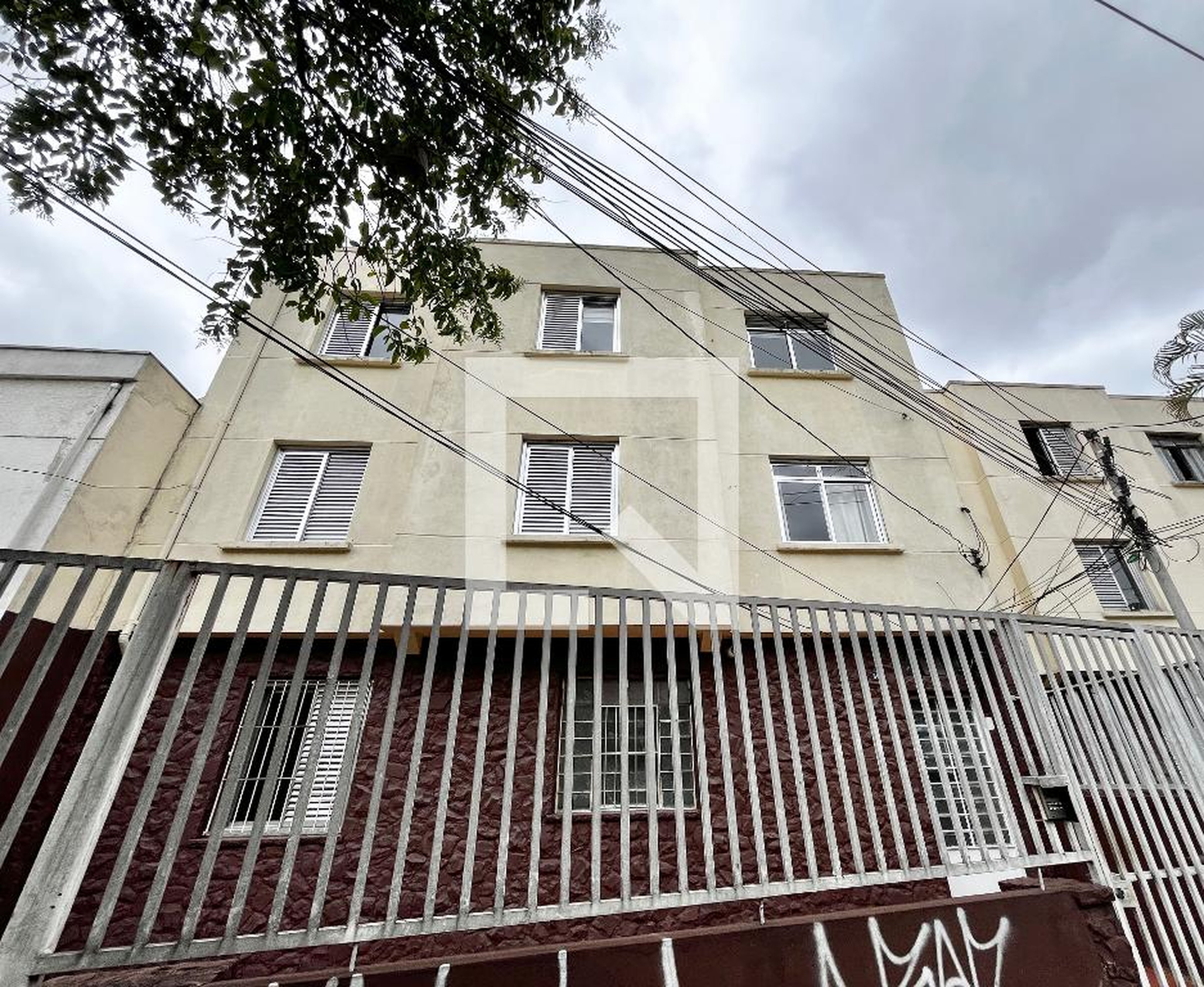 Fachada Condomínio em Avenida General Ataliba Leonel, 605