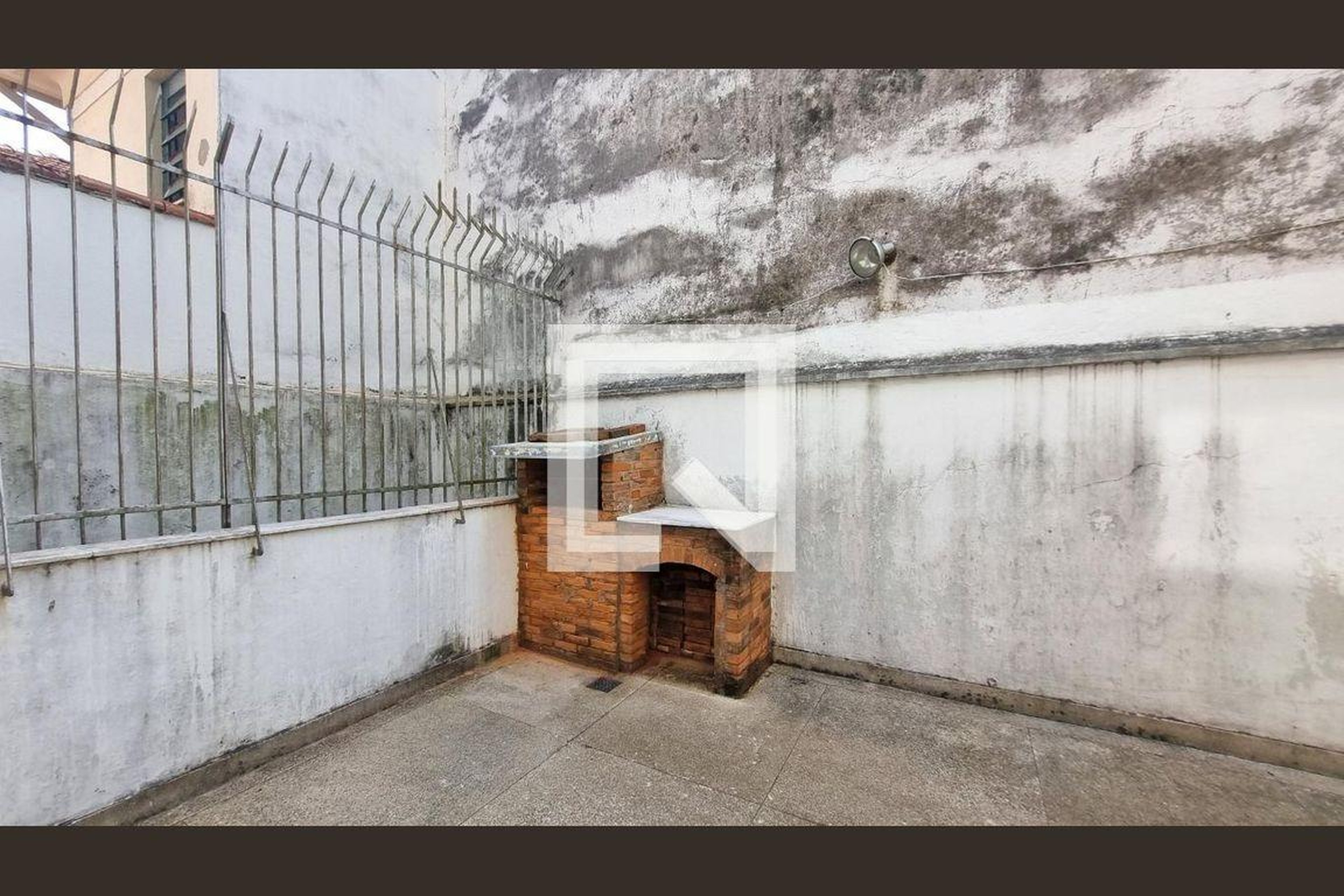 Churrasqueira - Edifício Tour de Marseille