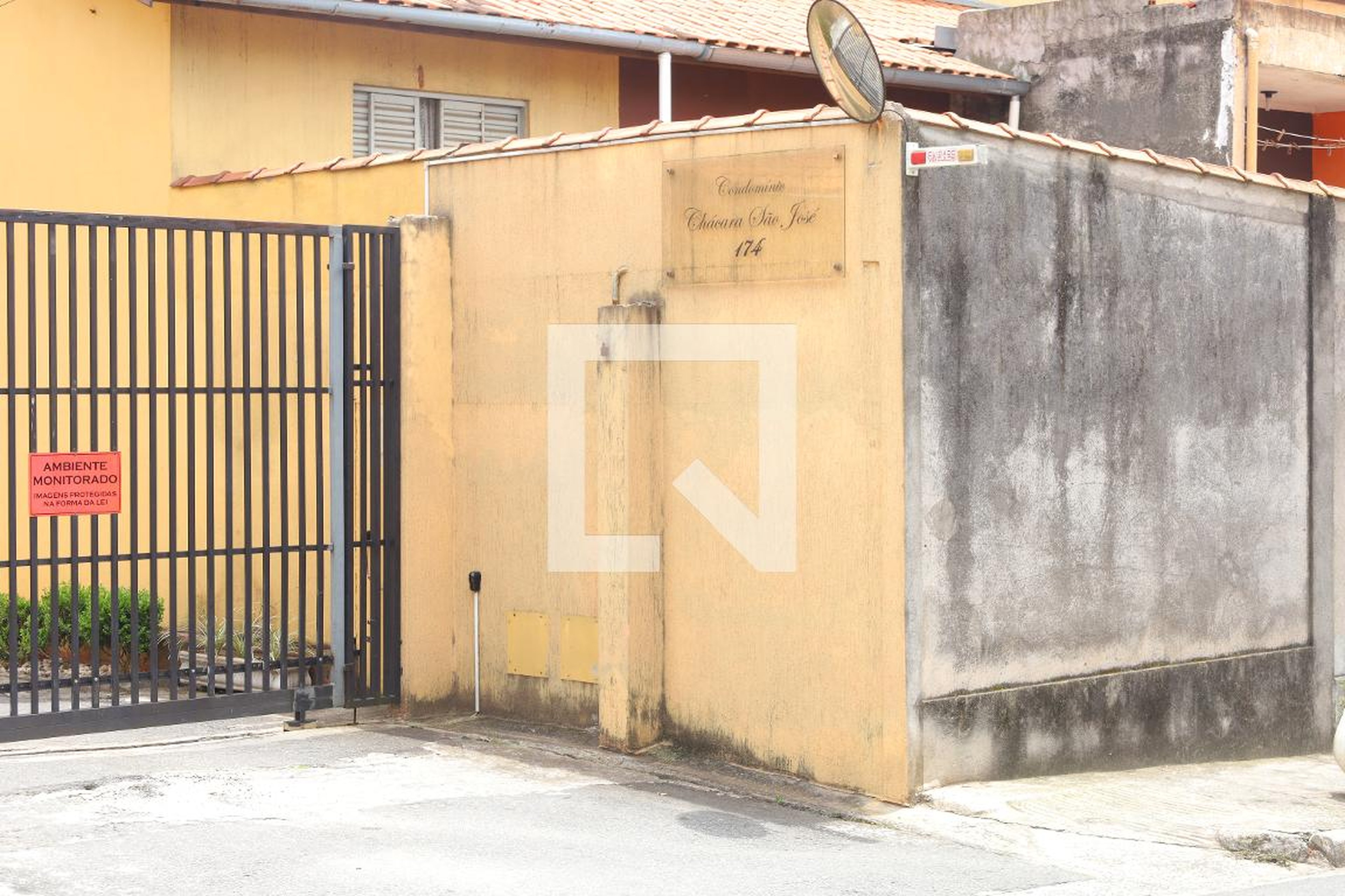 Fachada do condomínio Residencial Chácara São José