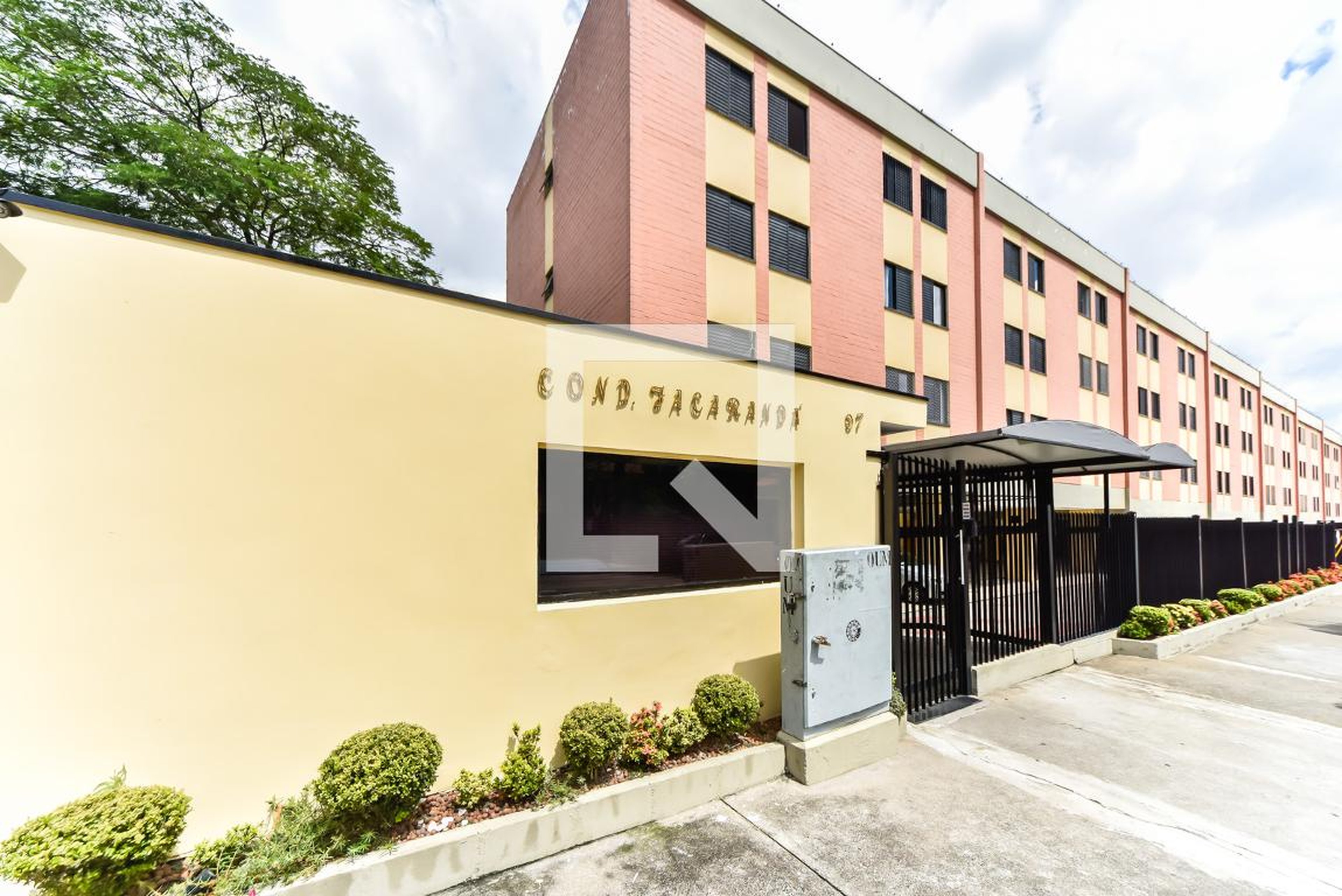 Fachada Condomínio Jacarandá