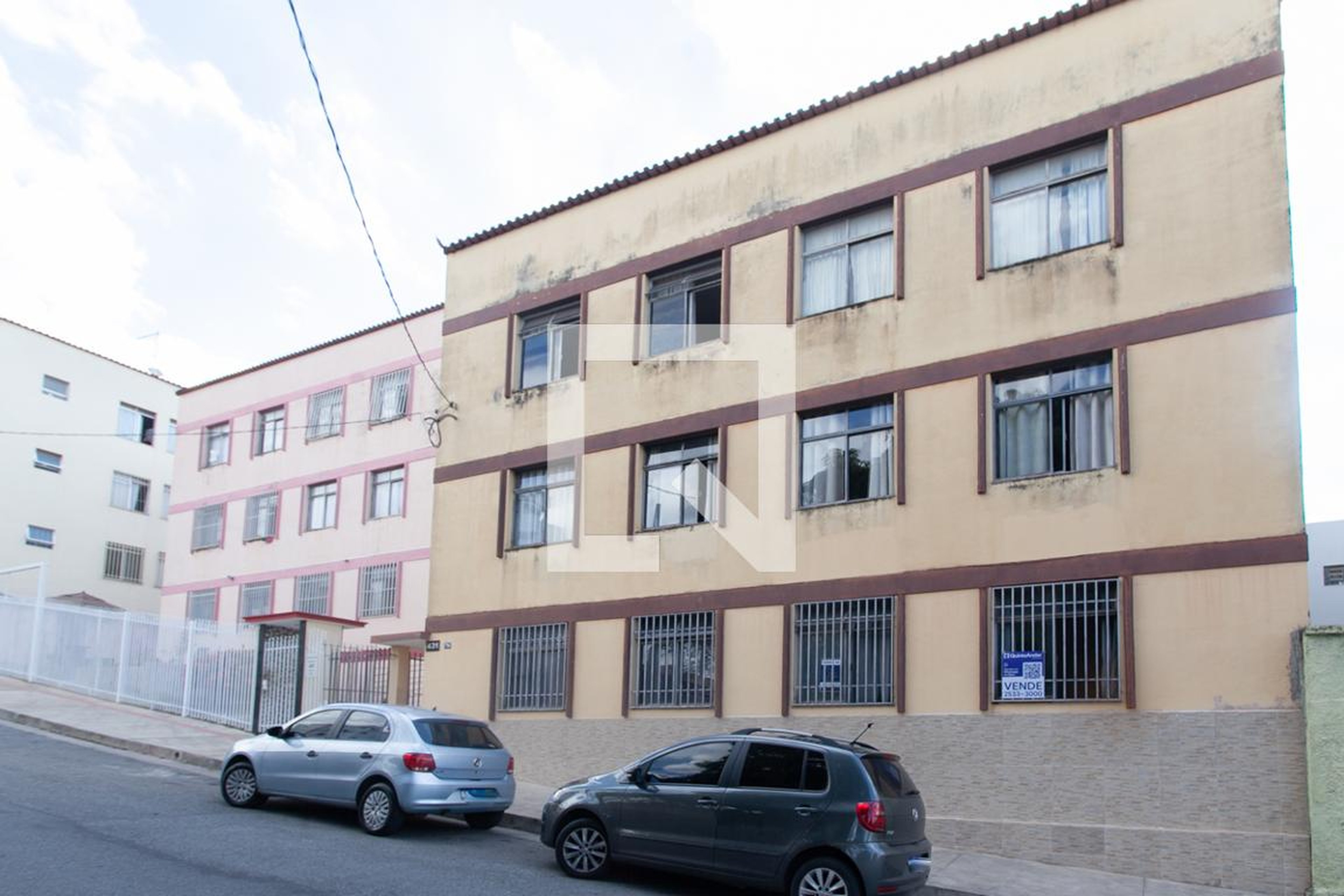 Fachada Condomínio em Rua Joinville, 431