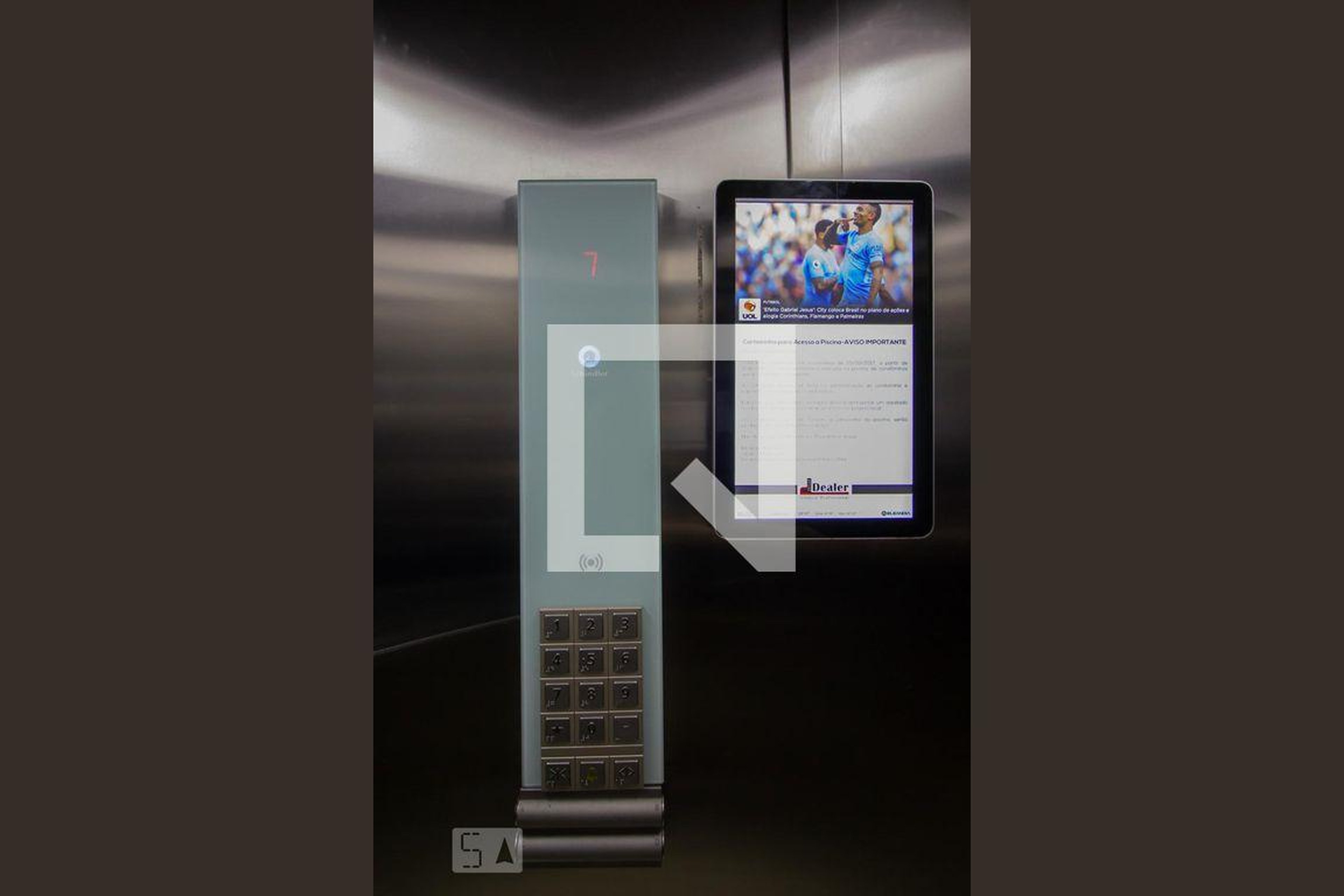 Elevador - Fatto Sport Faria Lima