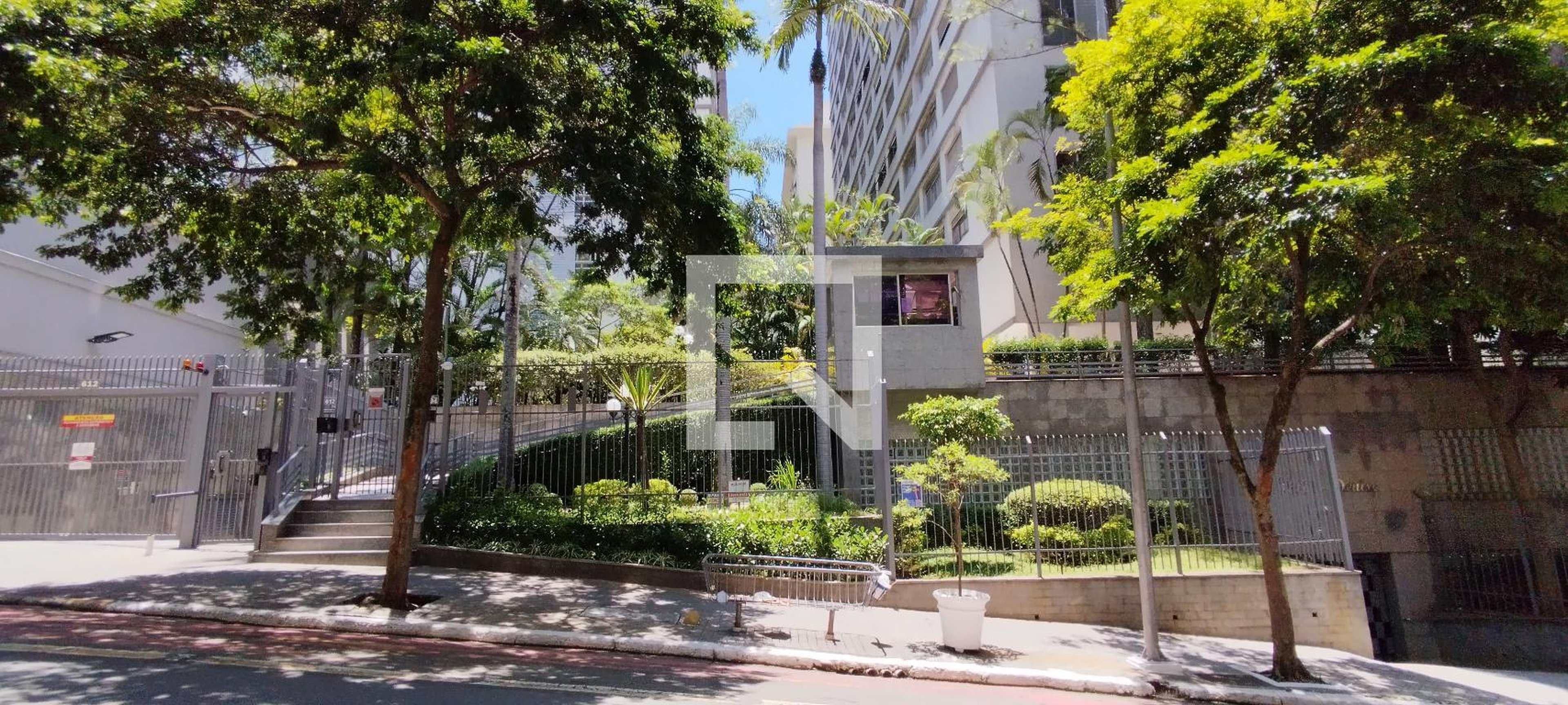 Fachada Condomínio Lúcia e Denise