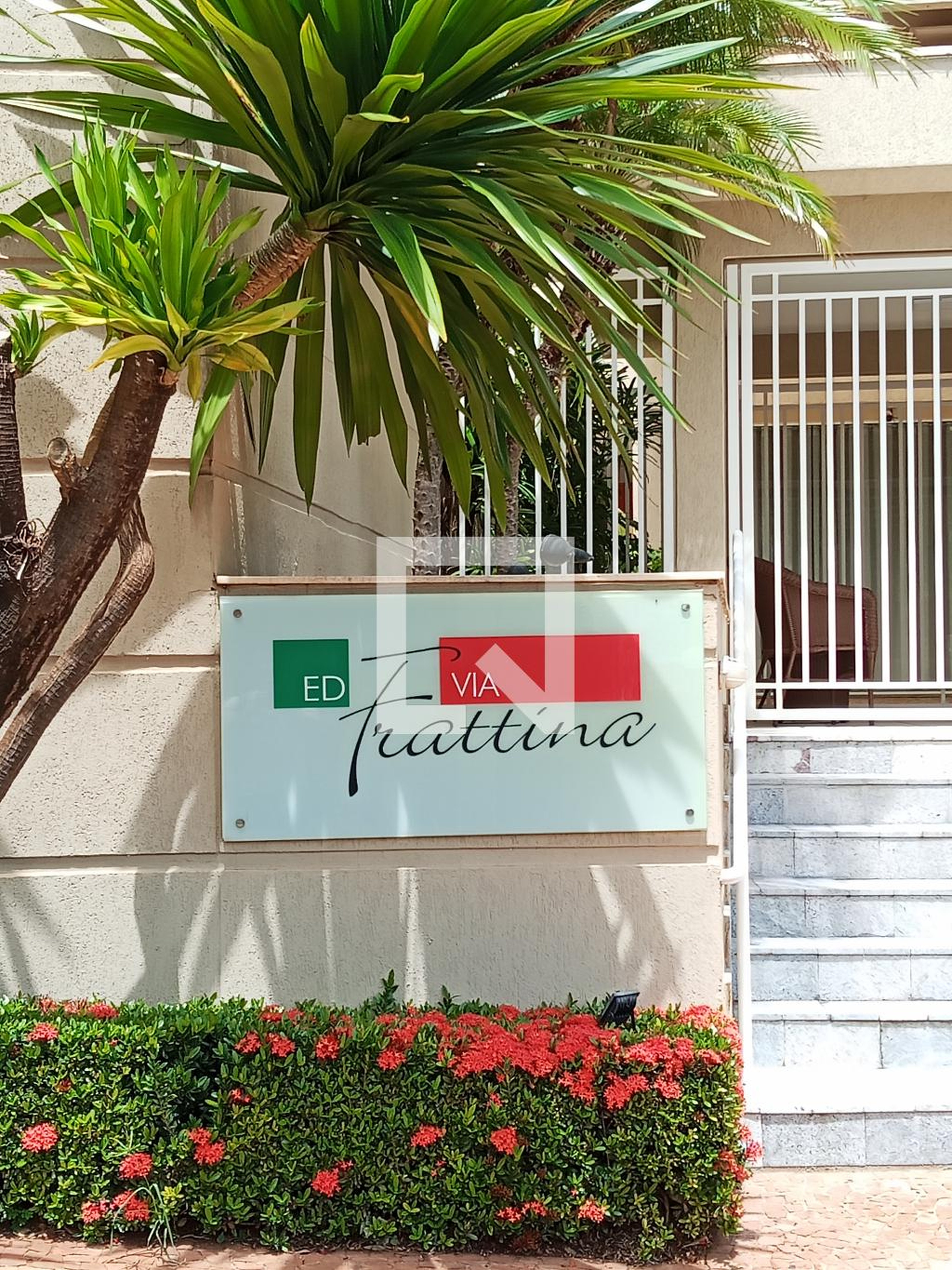 Fachada Condomínio Via Fratina