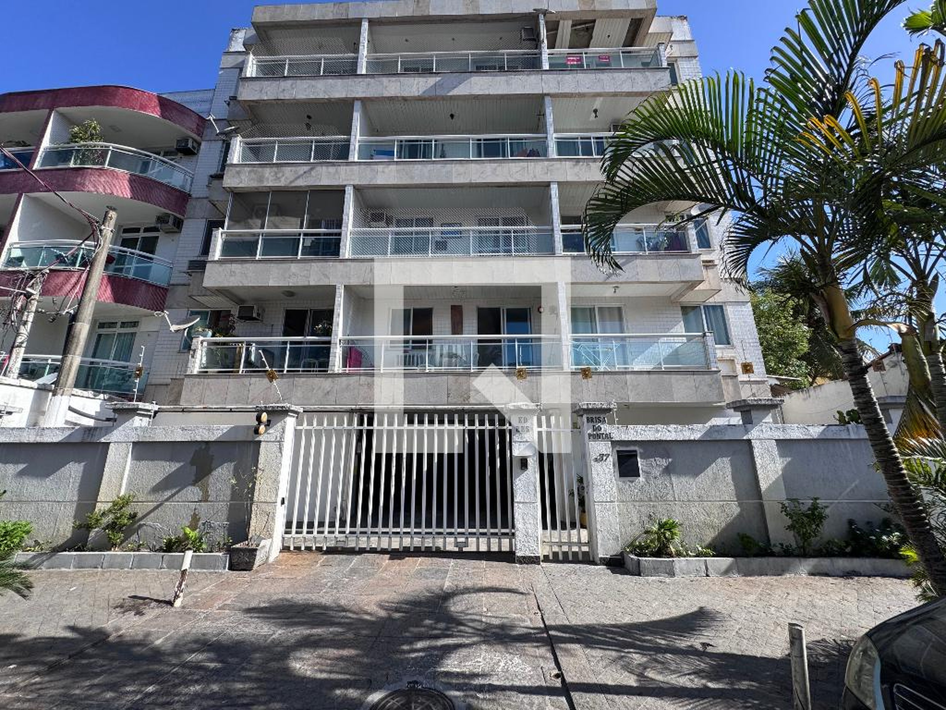 Fachada Condomínio em Rua S-w, 37