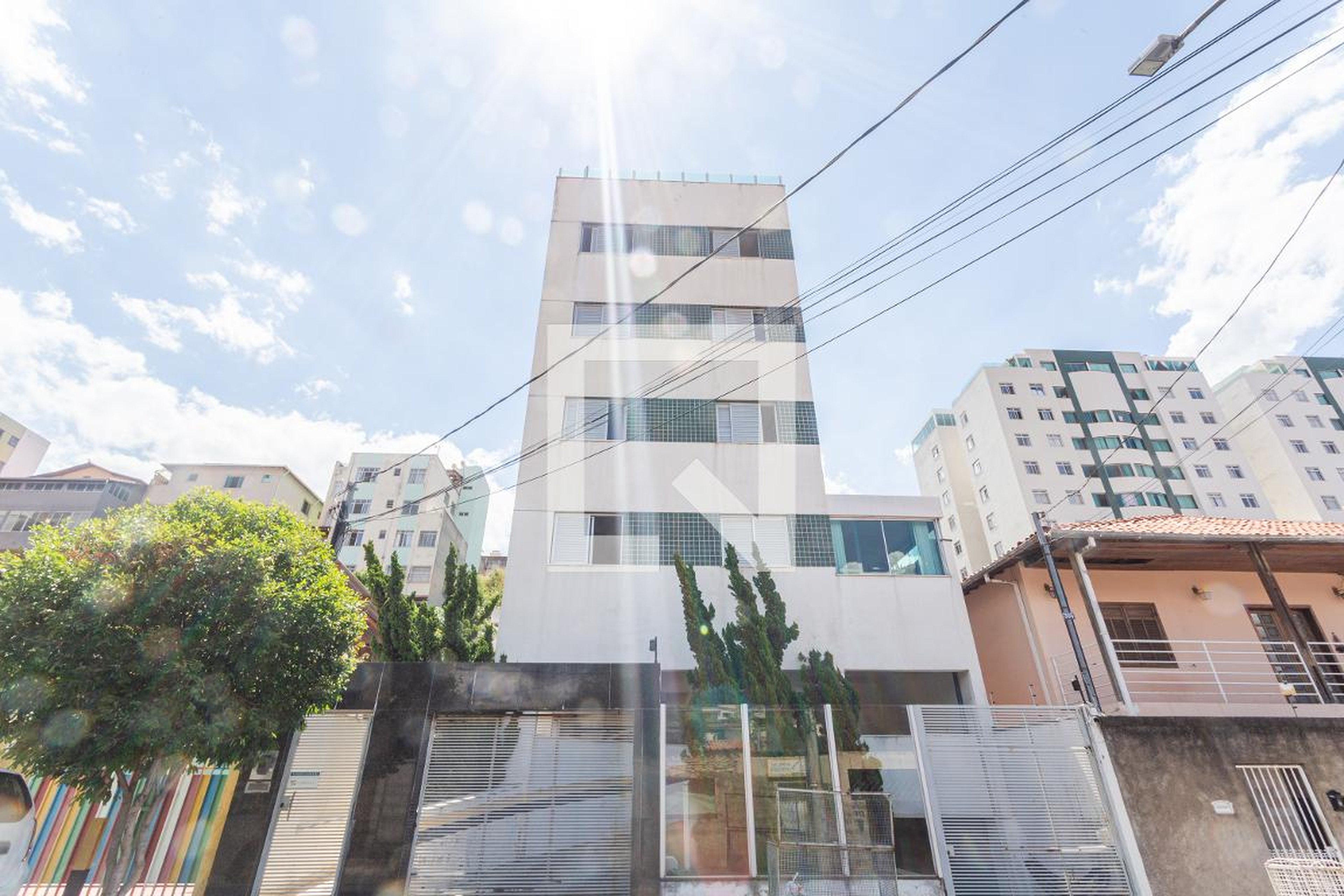 Fachada Condomínio em Rua Monsenhor Horta, 349