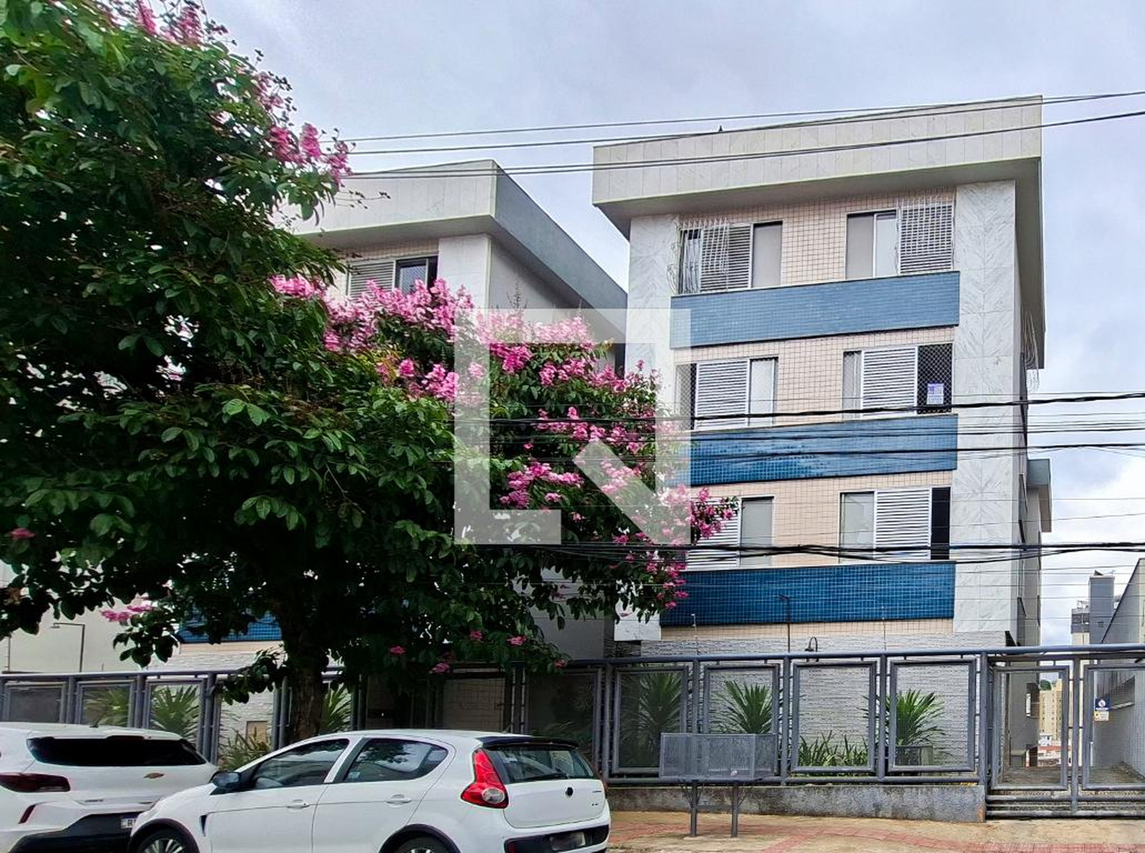 Fachada Condomínio em Rua Doutor Plínio de Morais, 590