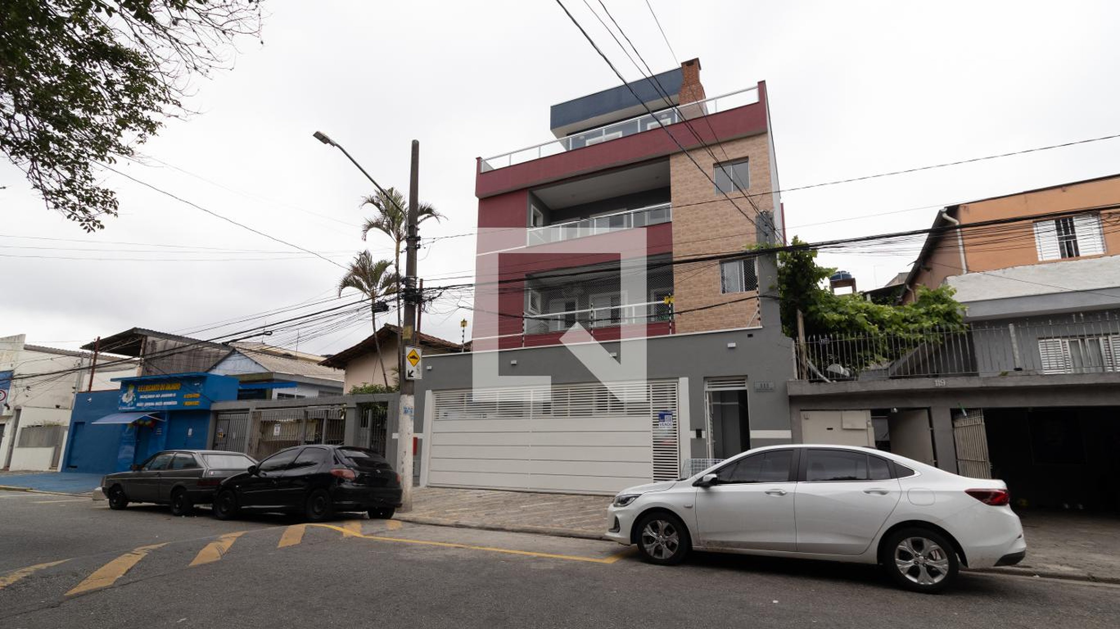 Fachada Condomínio em Avenida Padre Sena Freitas, 111