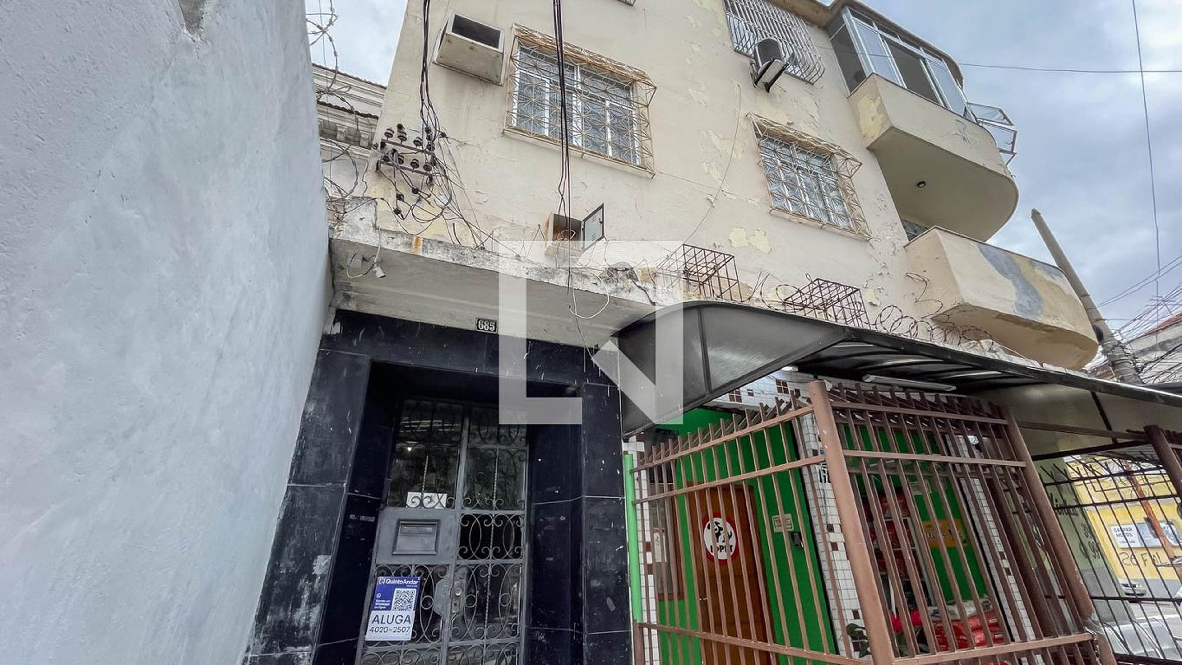 Fachada Condomínio em Rua São Januário, 685