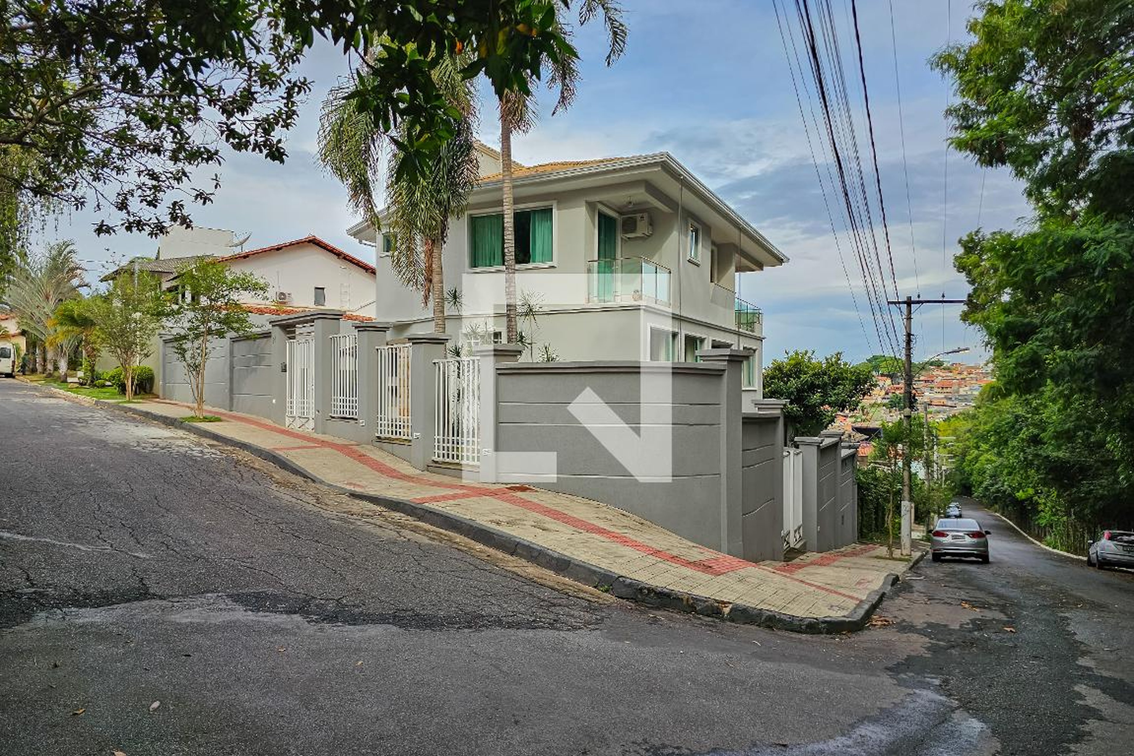 Fachada Condomínio em Rua Armando Ziller, 20