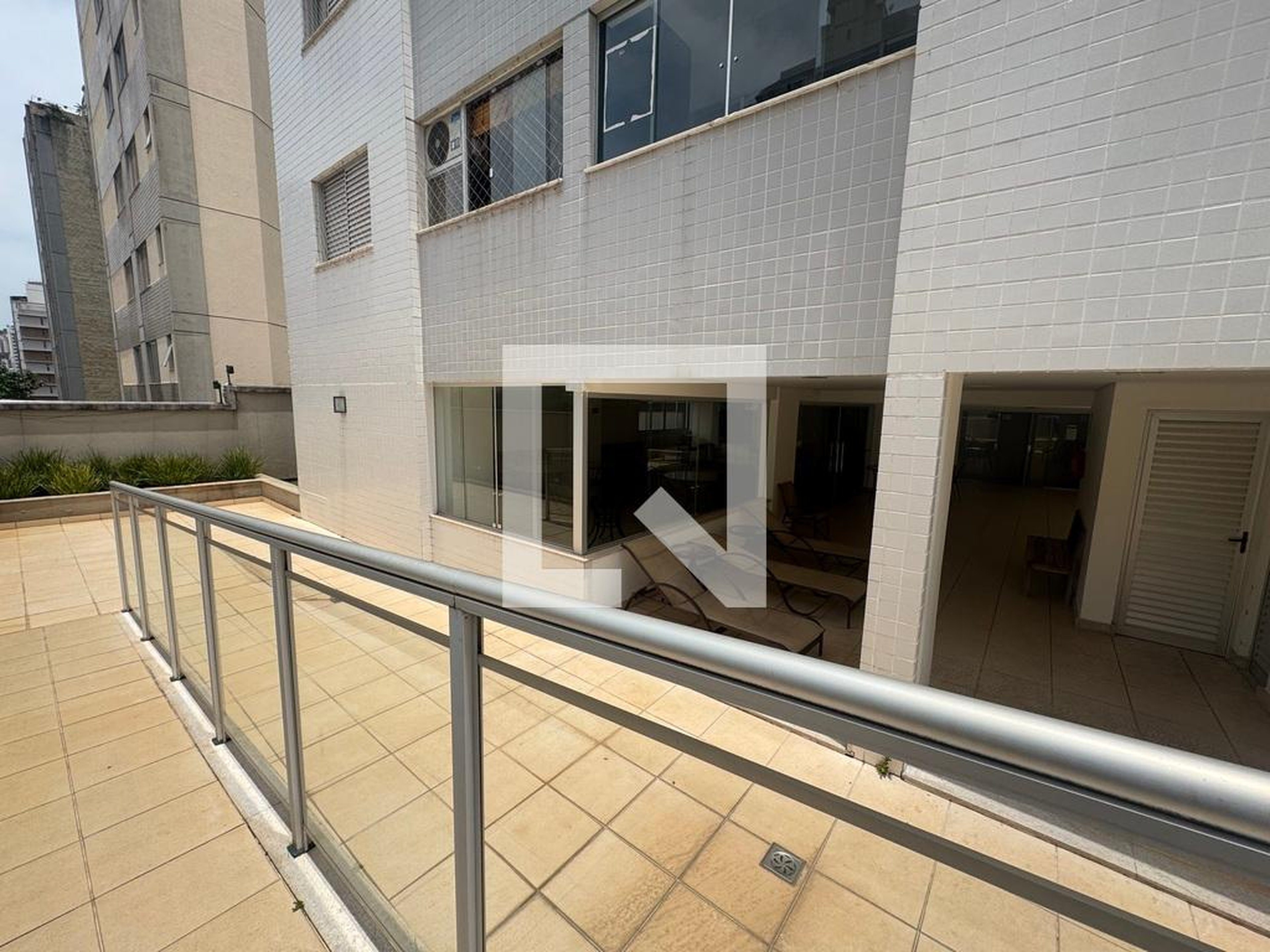 Área comum - Juventino Dias