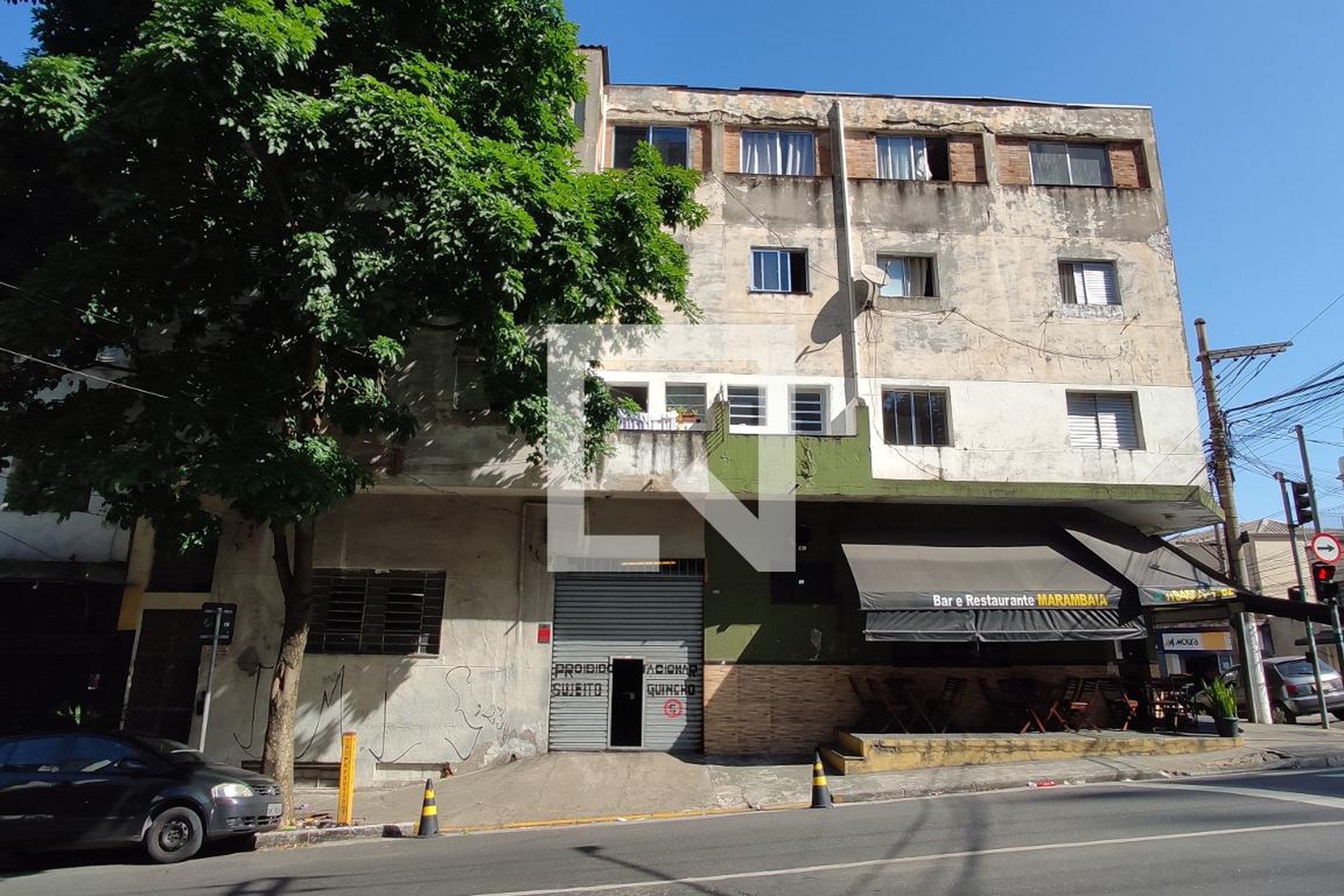 Fachada Condomínio em Rua Marambaia, 146