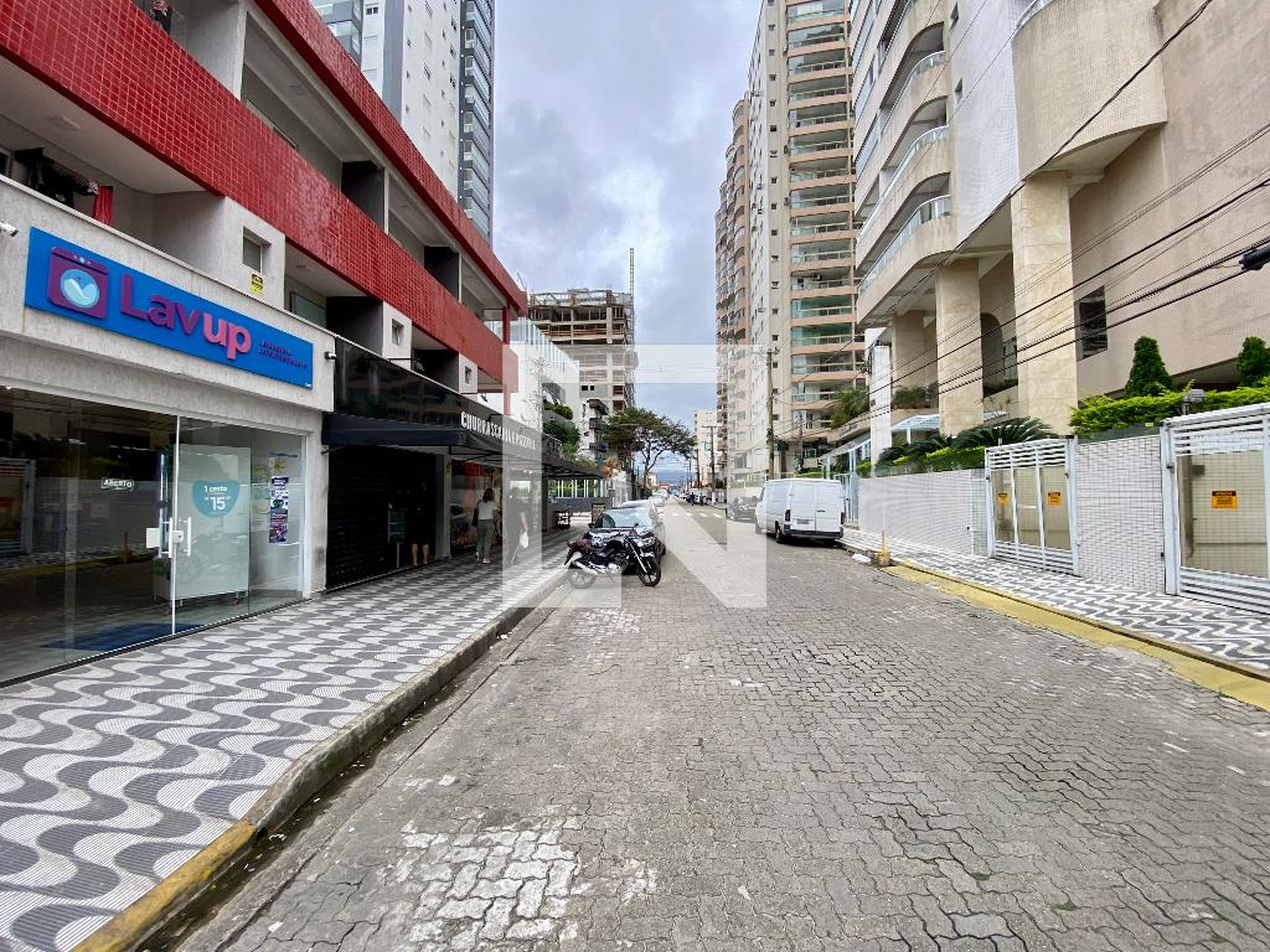 Fachada Condomínio em Rua Tupinambás, 209