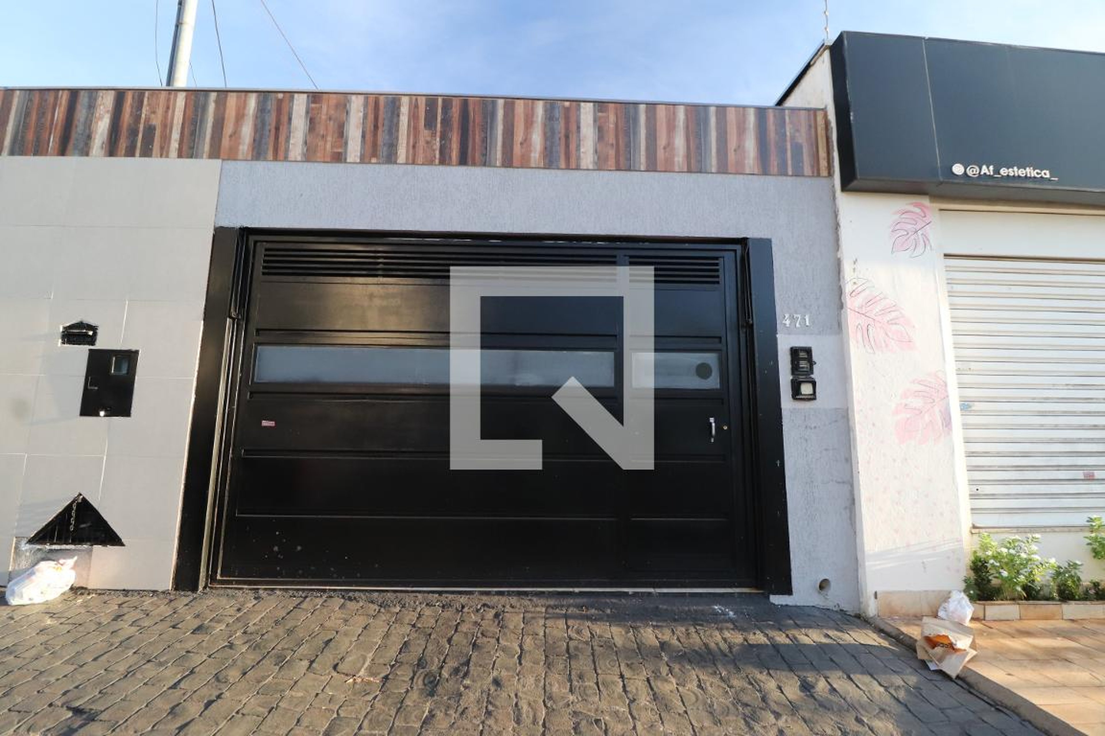 Fachada Condomínio em Avenida Araguari, 471