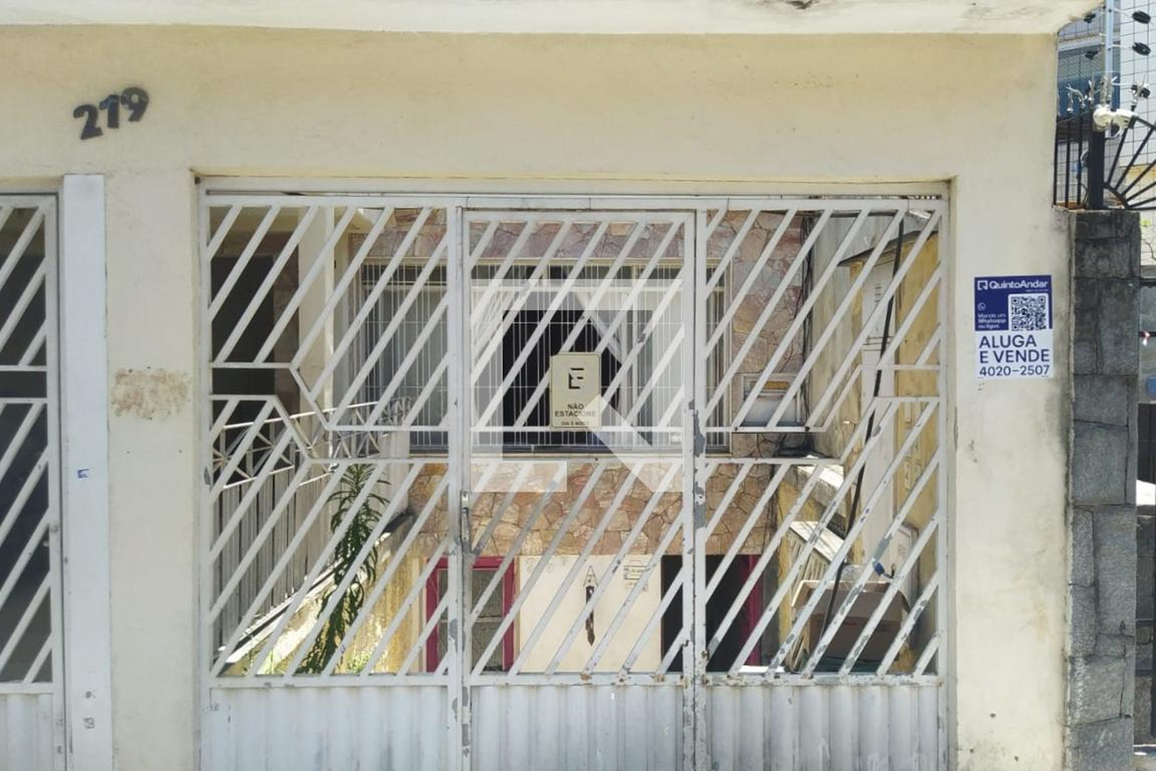 Fachada Condomínio em Rua Rubiácea, 219