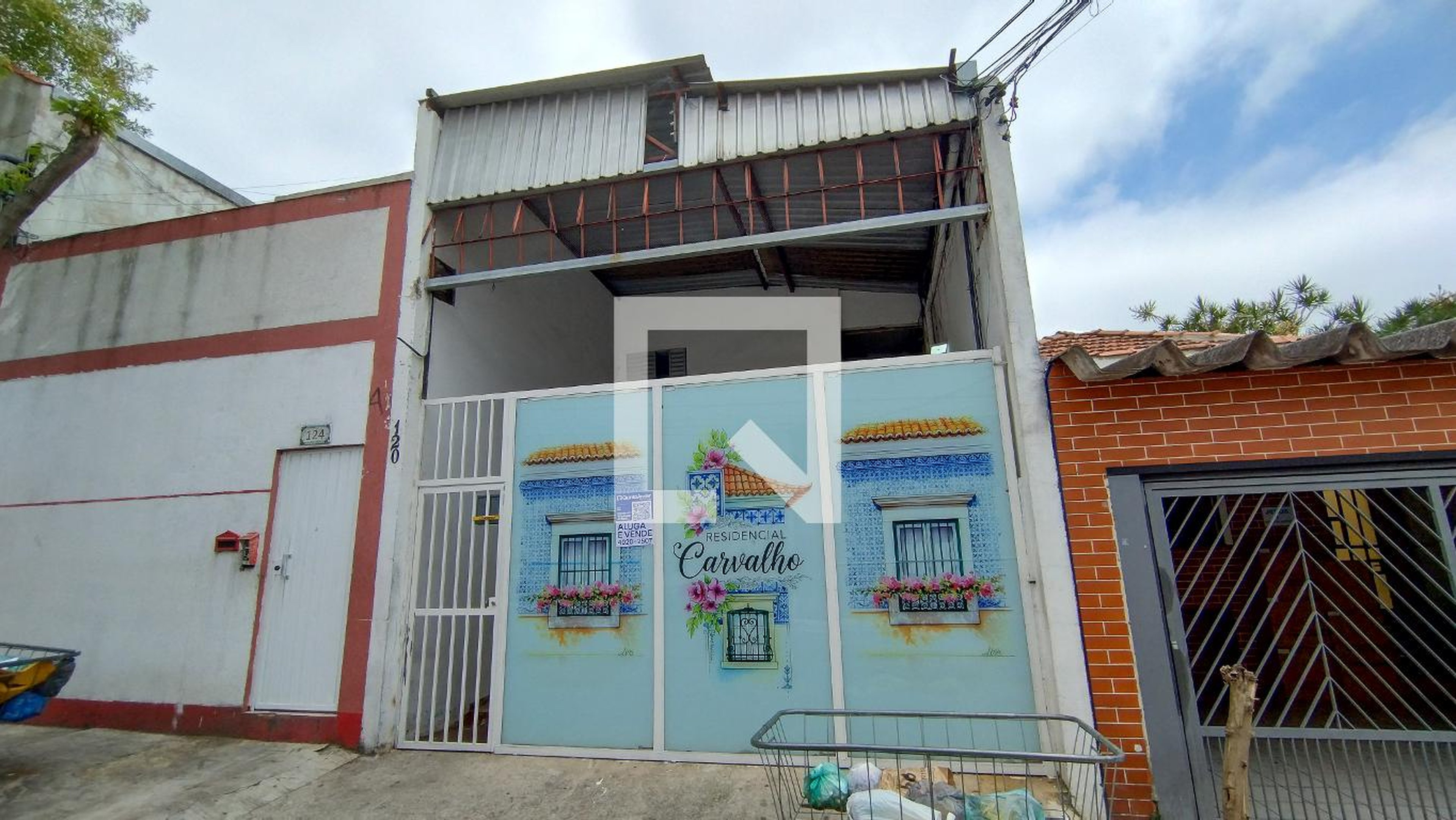 Fachada Condomínio em Rua Teresa, 120