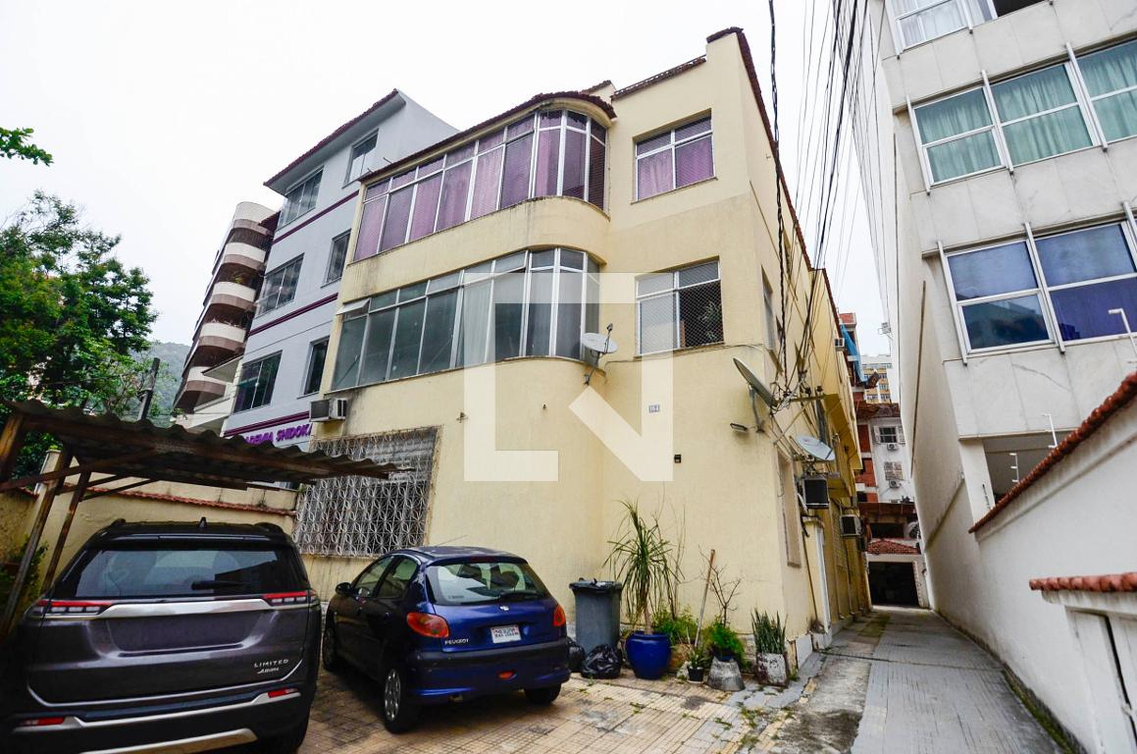 Fachada Condomínio em Rua Clóvis Bevilaqua, 164