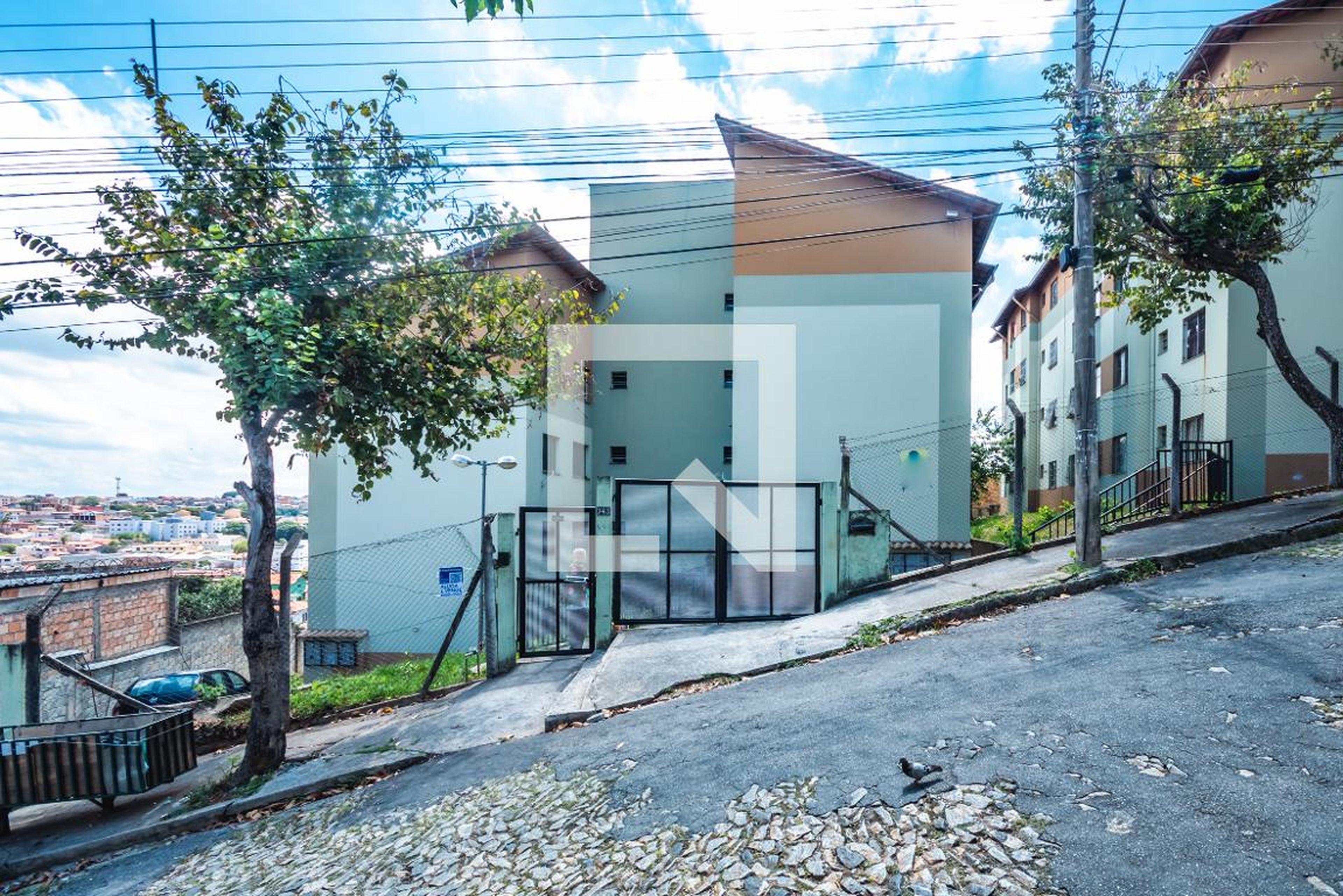 Fachada Condomínio em Rua dos Uaicás, 743