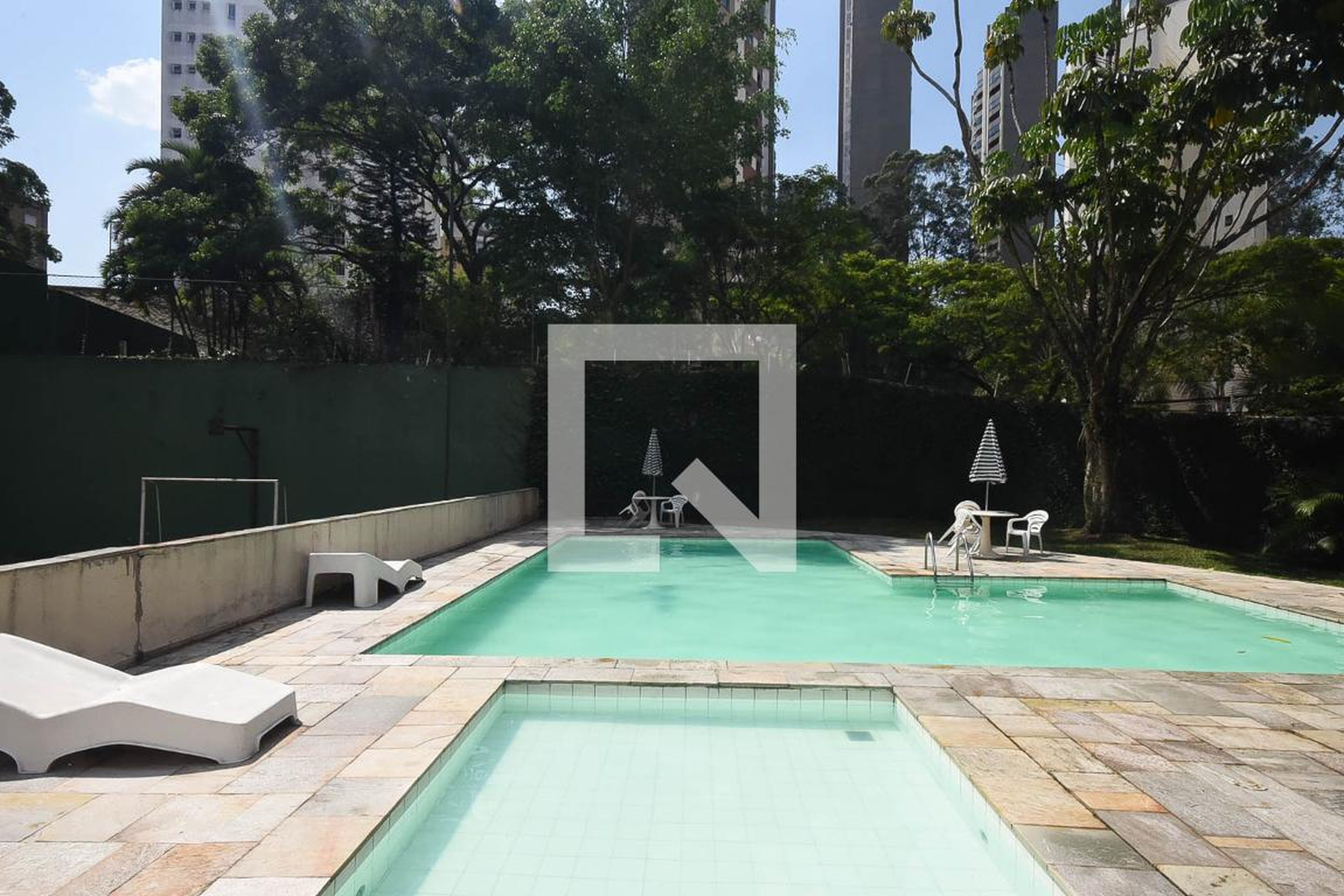 Piscina - Mansão Davinci