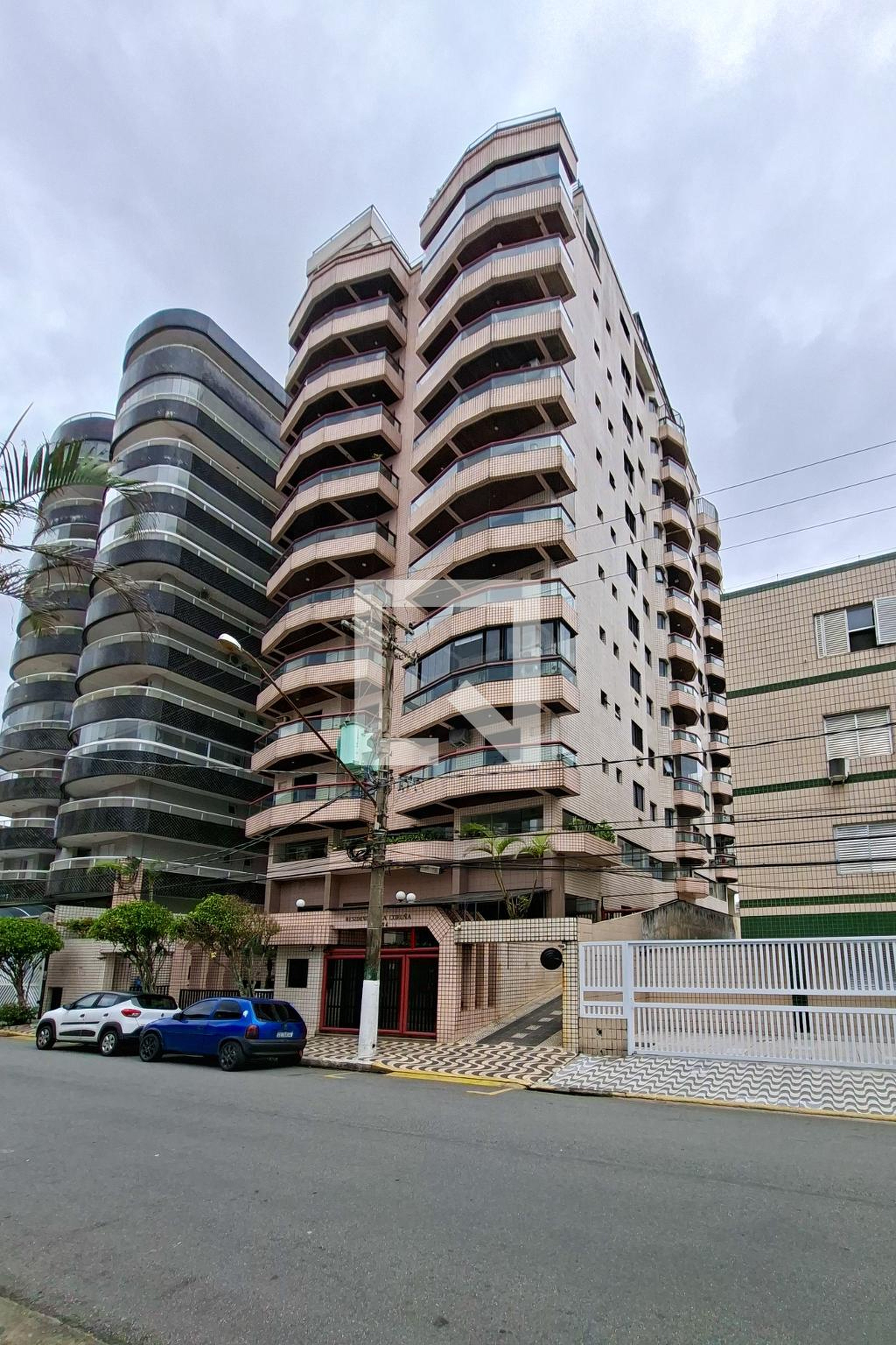 Fachada do Prédio Condomínio La Coruña