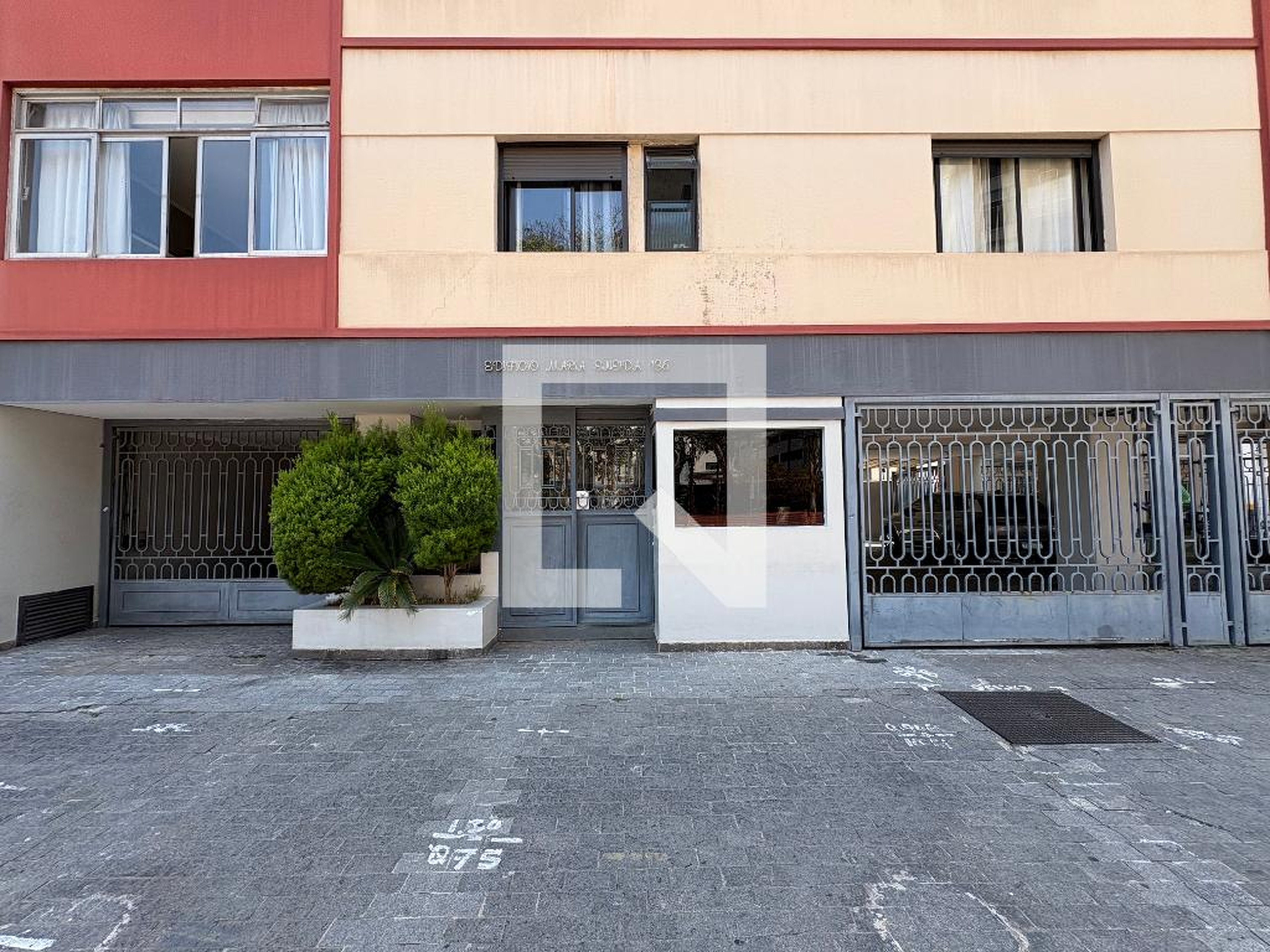 Fachada Condomínio María Eneida