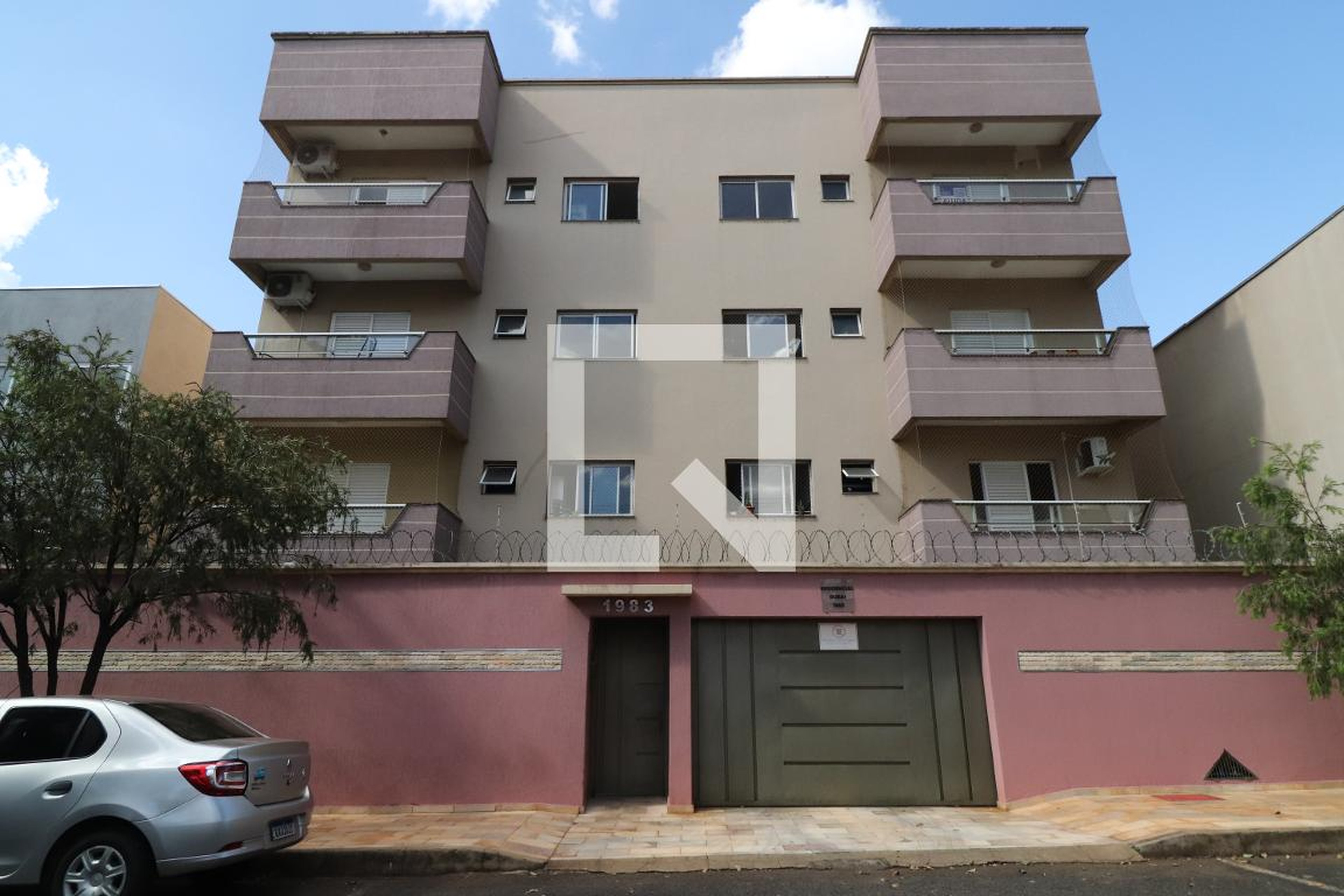 Fachada Condomínio em Avenida Ana Godoy De Sousa, 1983