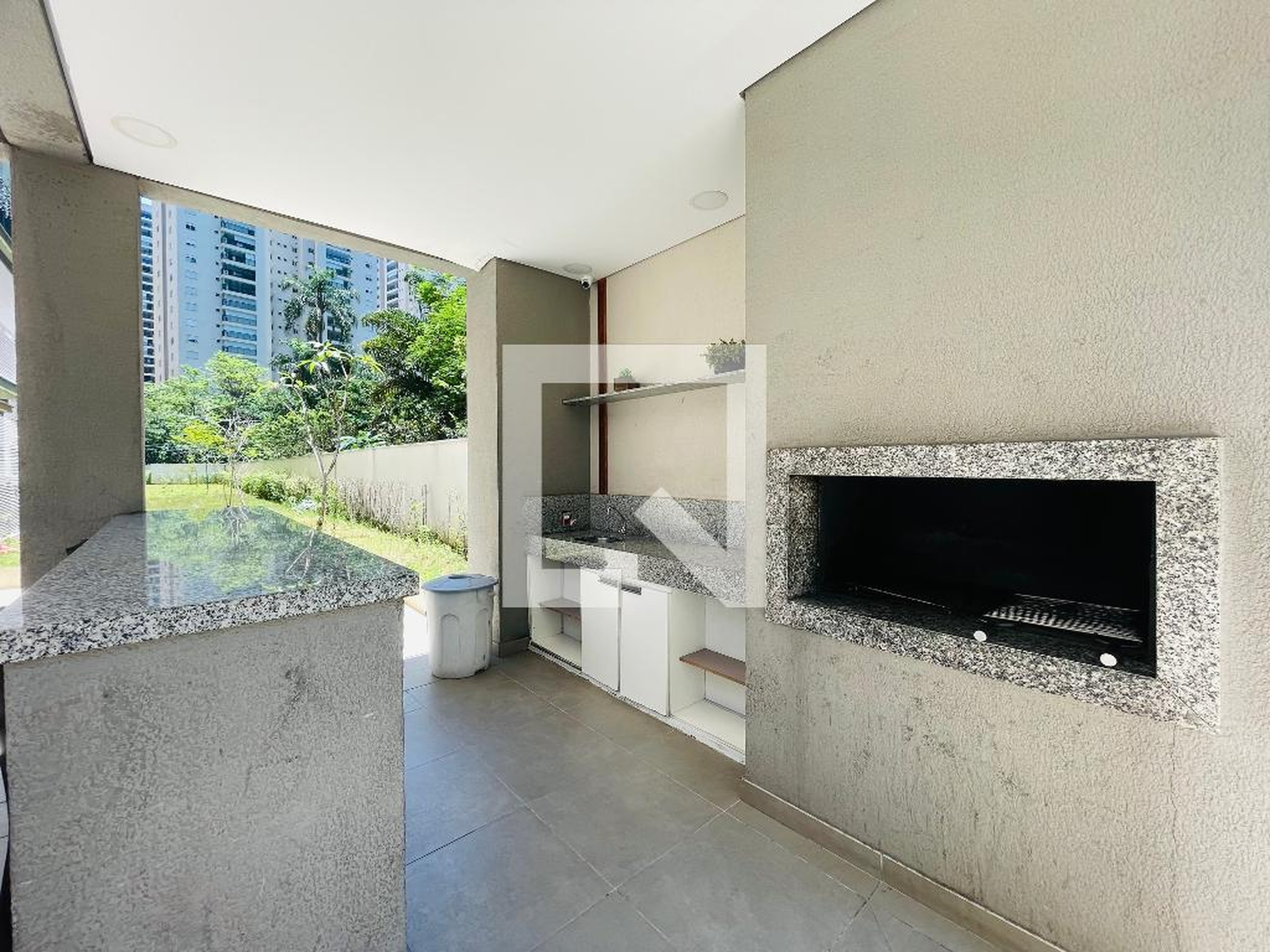 Churrasqueira - Moov Parque Maia