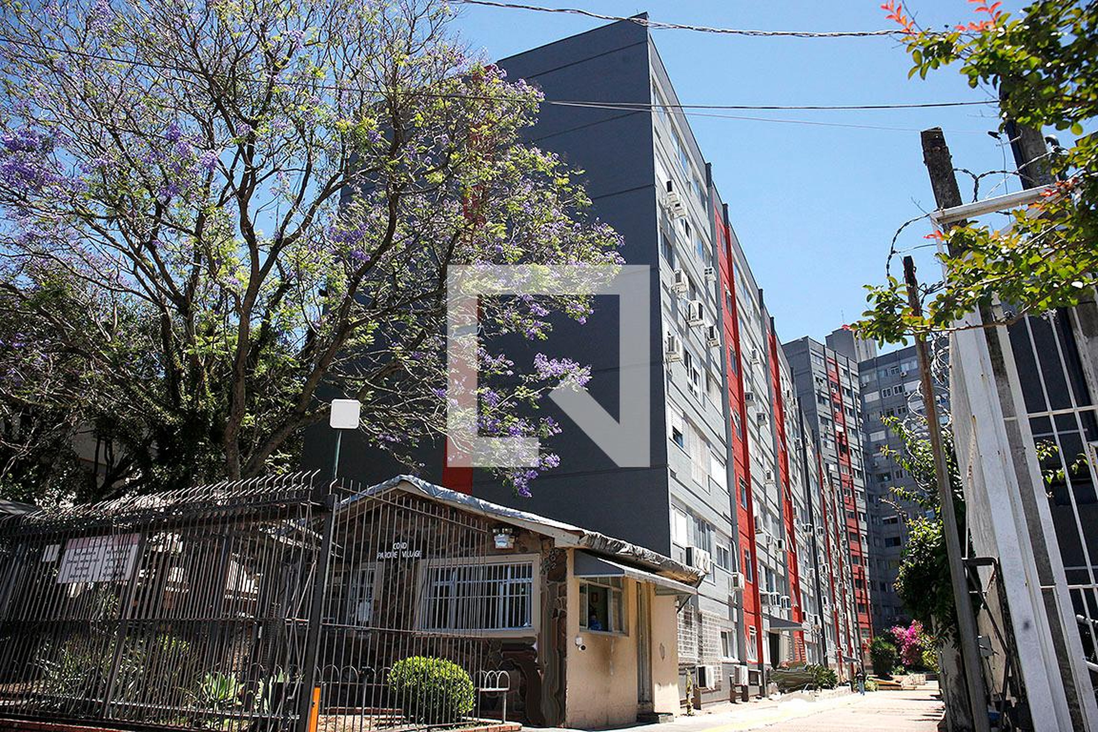 Fachada Condomínio Chalet Blanc