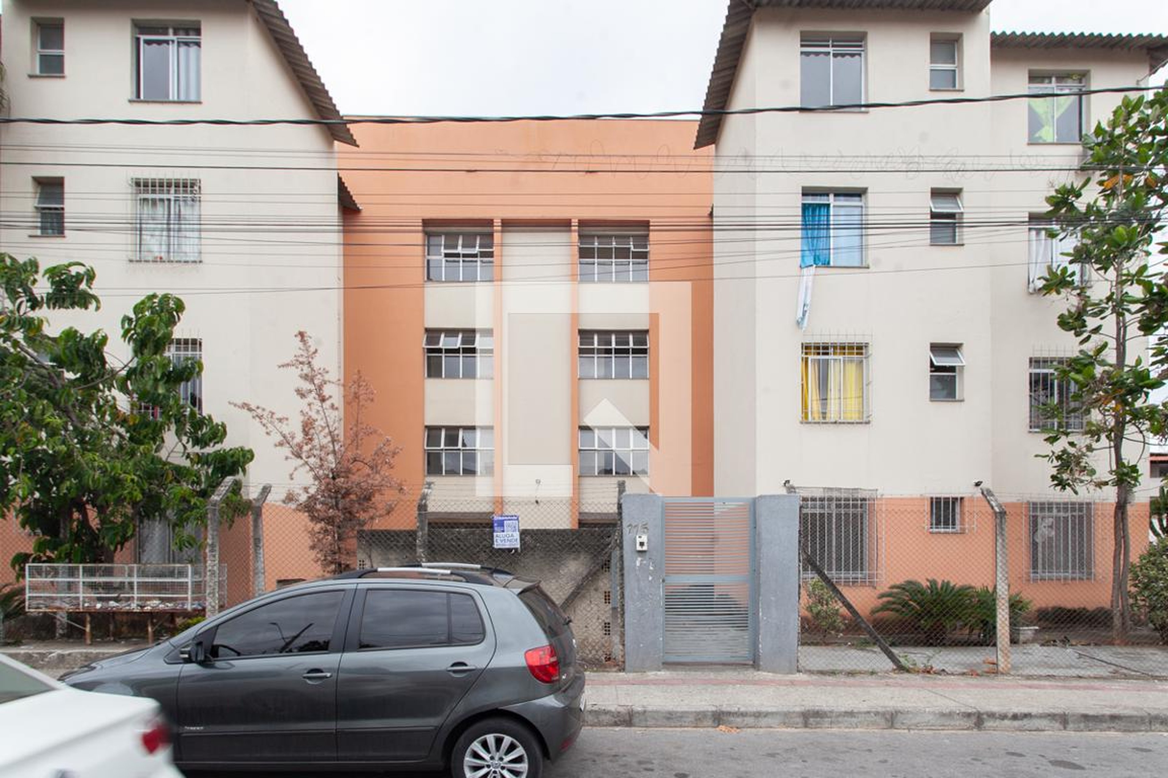 Fachada Condomínio em Rua Camões, 775