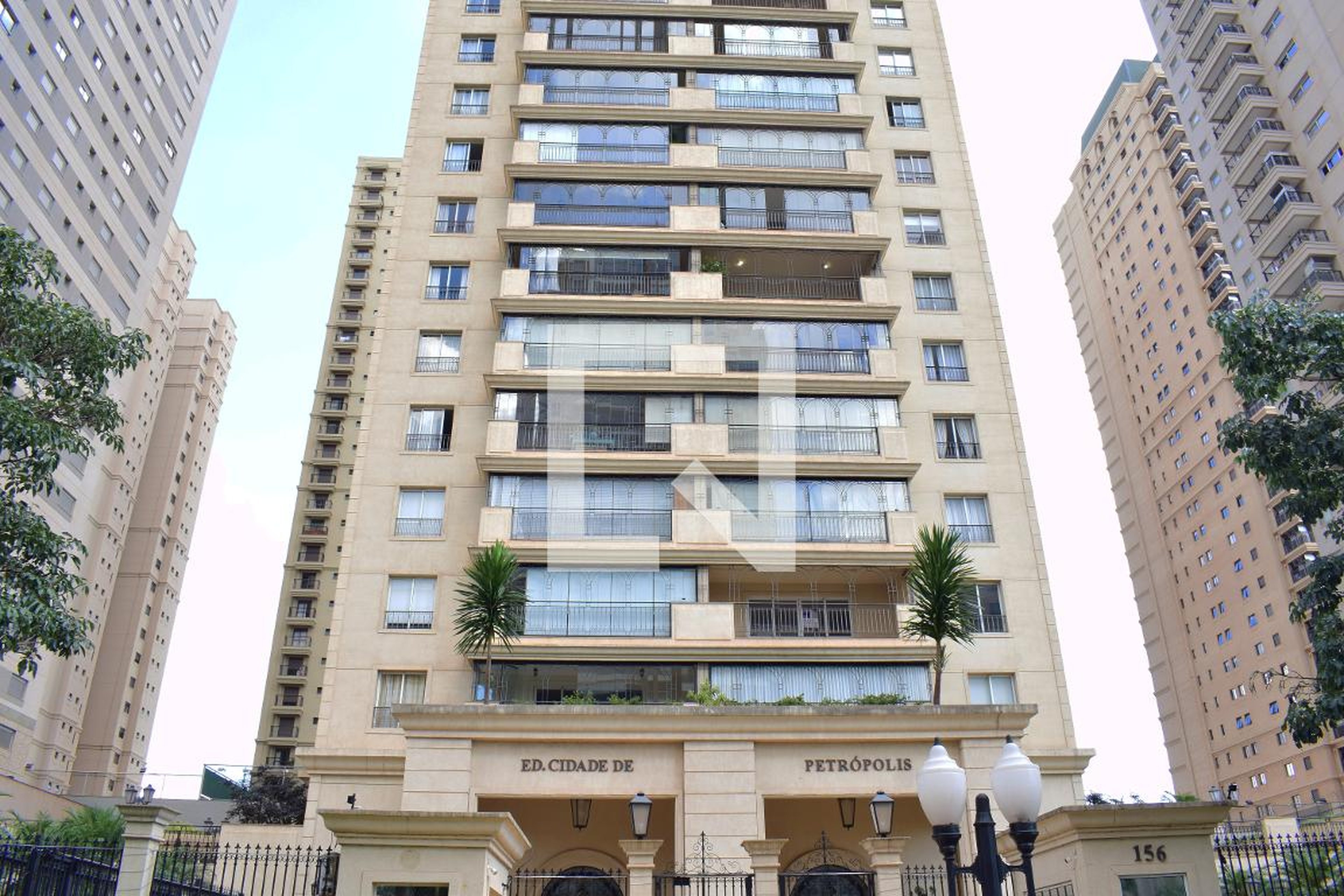 Fachada do Prédio Condomínio Cidade de Petrópolis