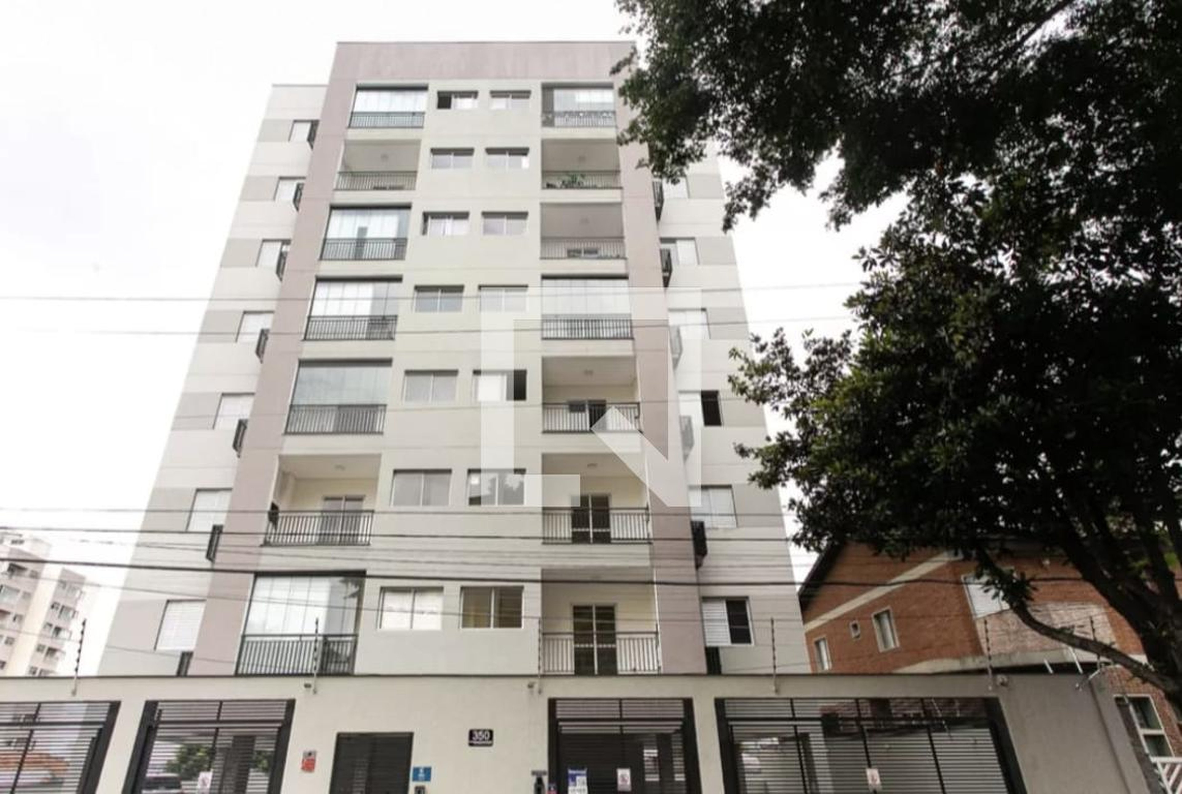 Fachada Condomínio em Rua Mariano de Sousa, 350