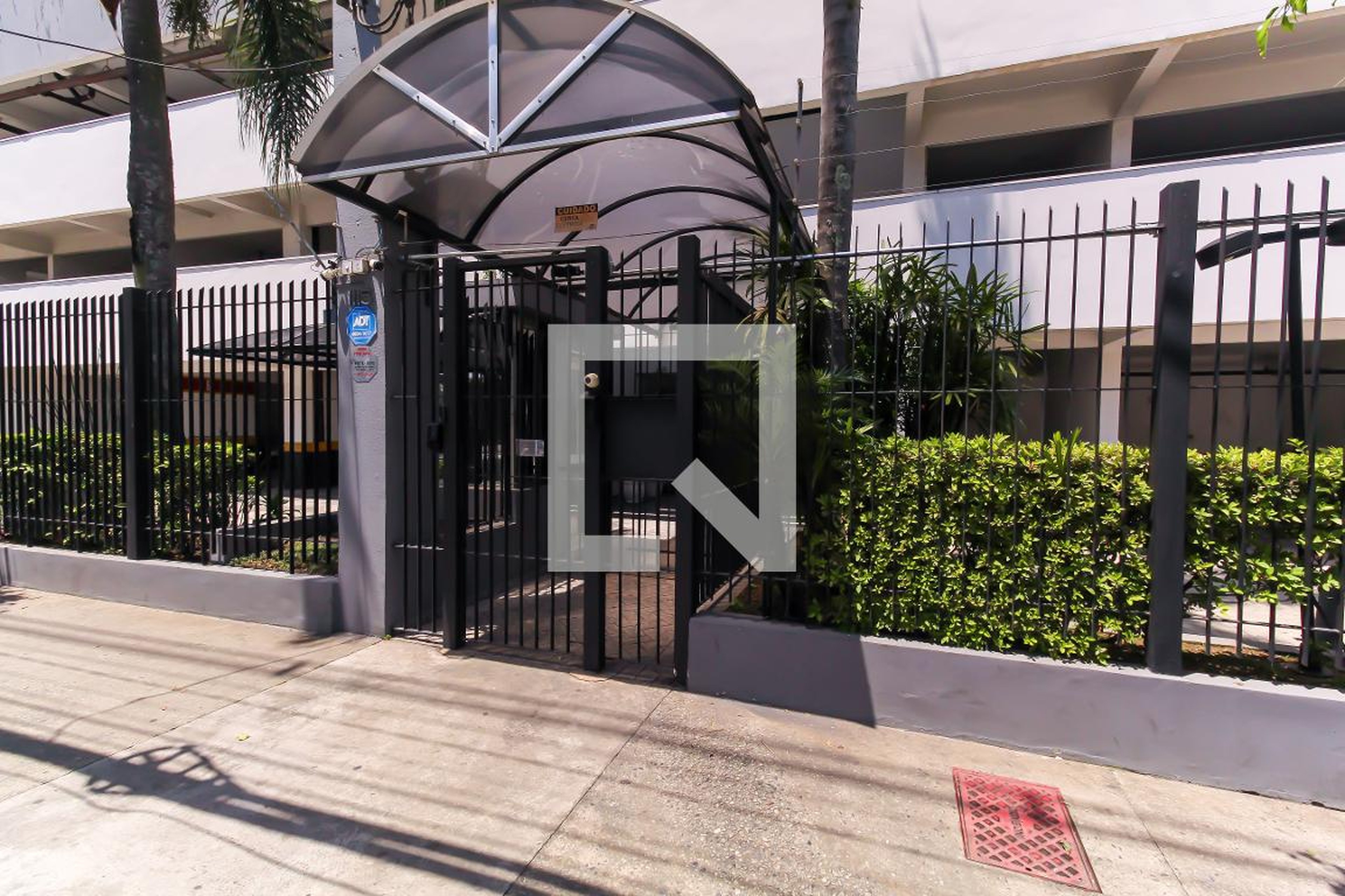 Fachada Condomínio Golden Place Posilipo