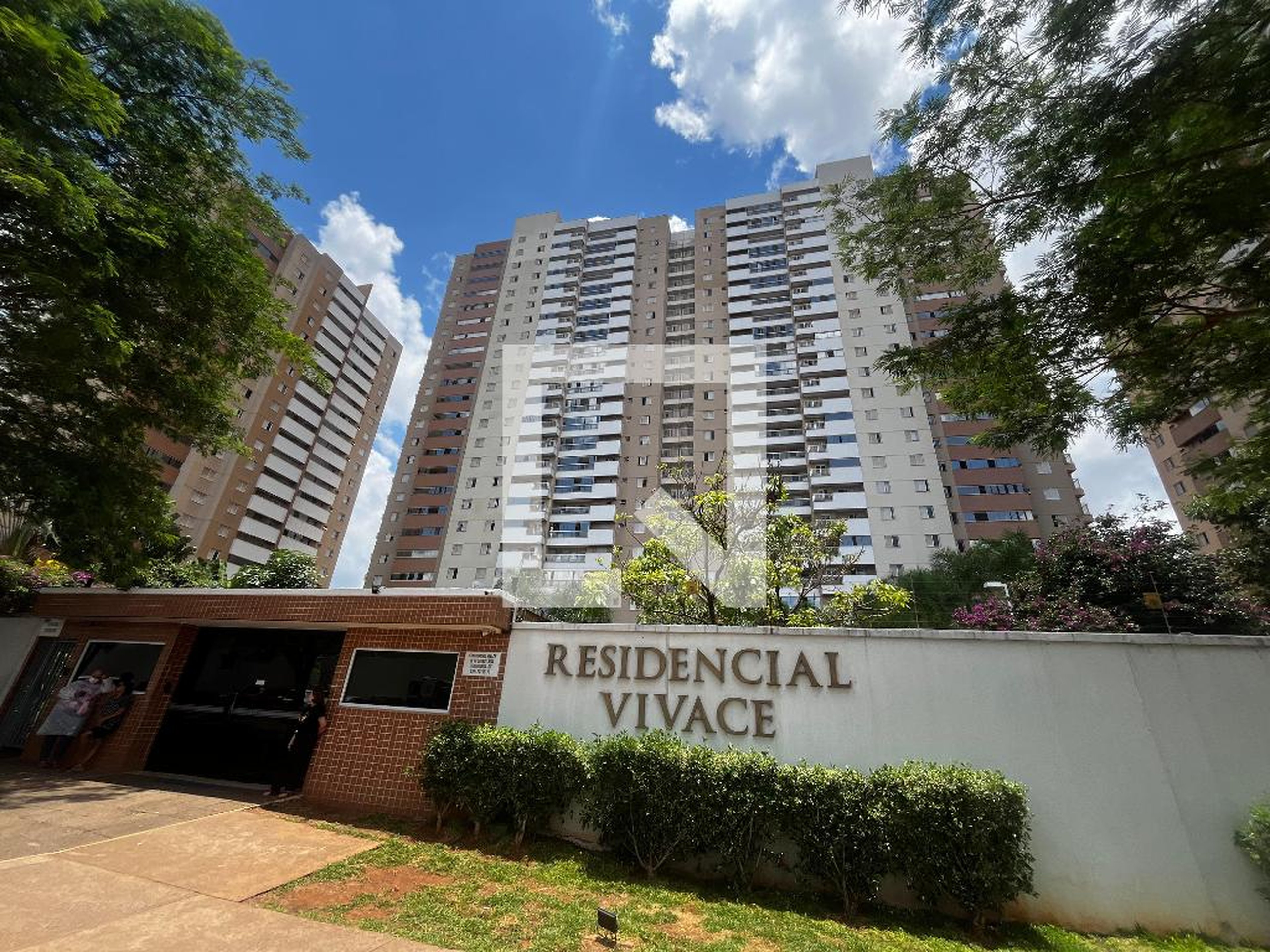 Fachada Condomínio em Setor Qi, 11