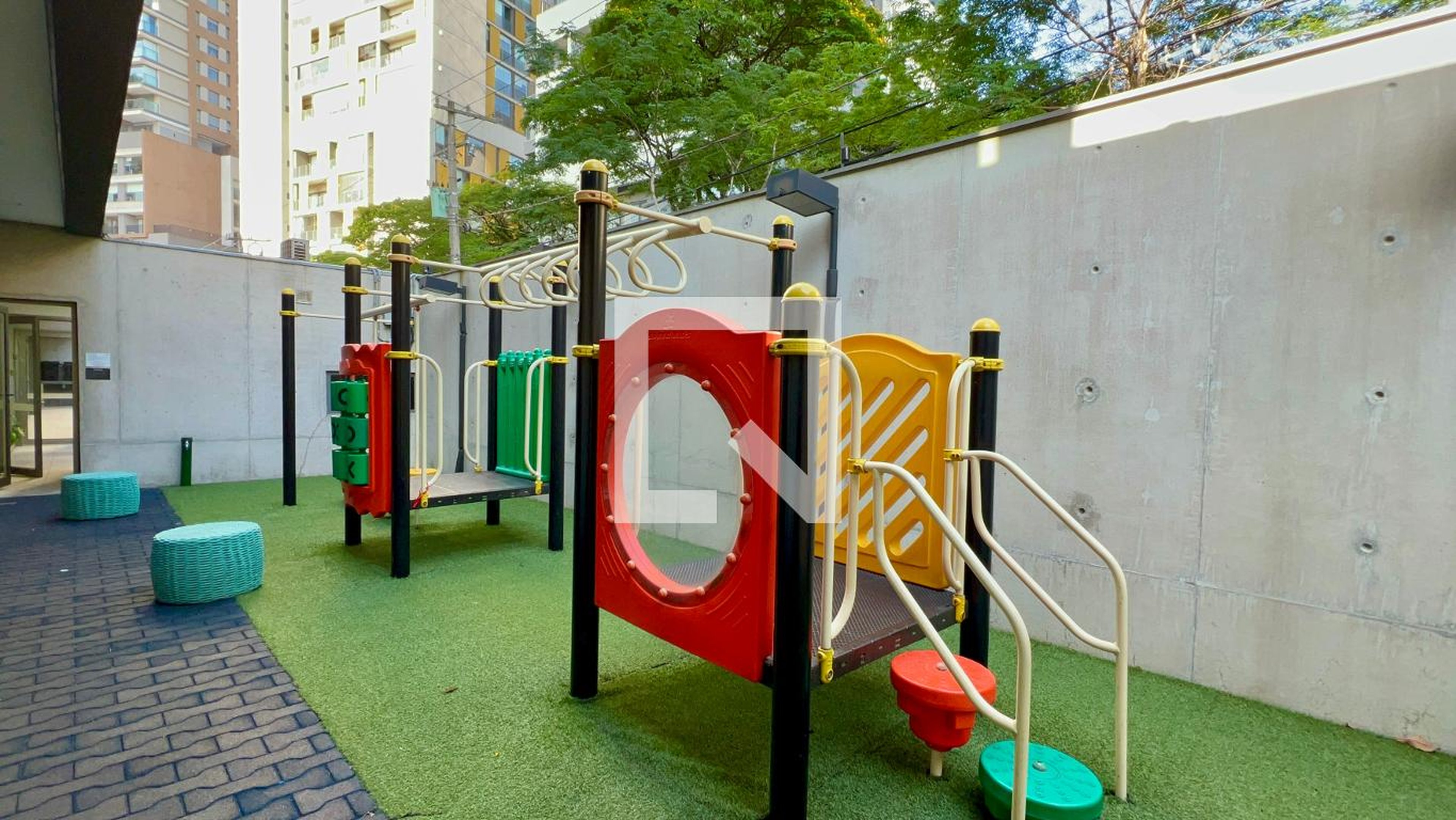 Playground - Vila Madalena