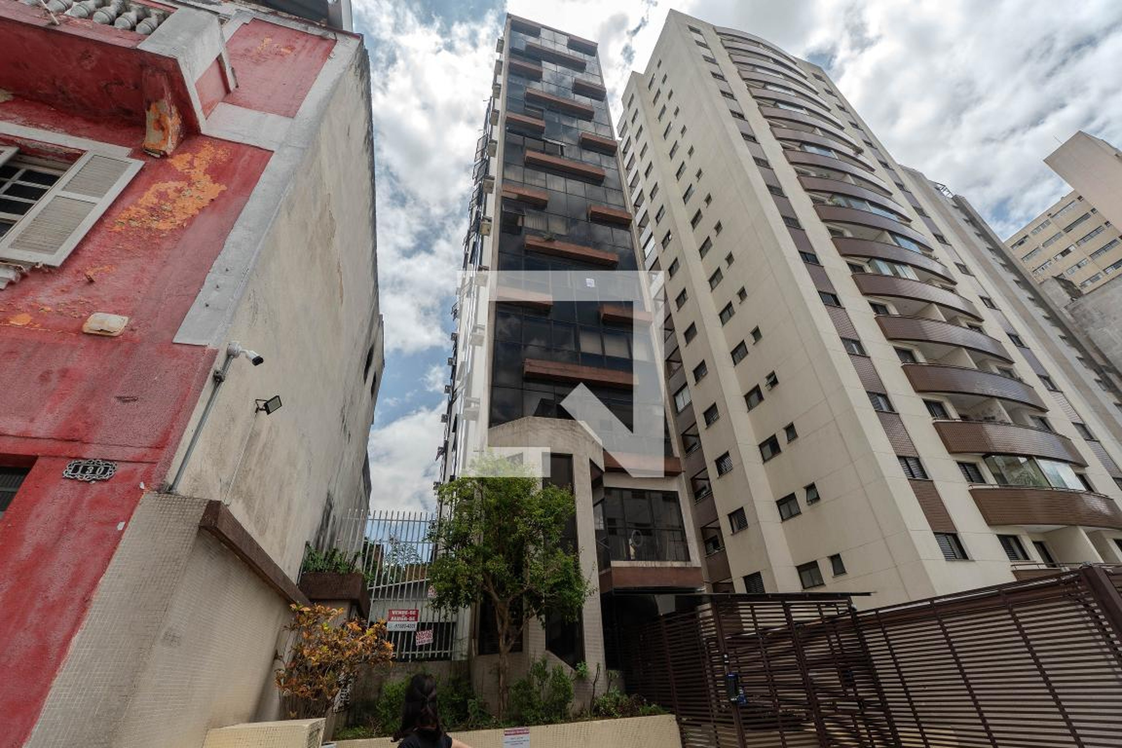 Fachada Edificio Saint Gotthard Flat Service