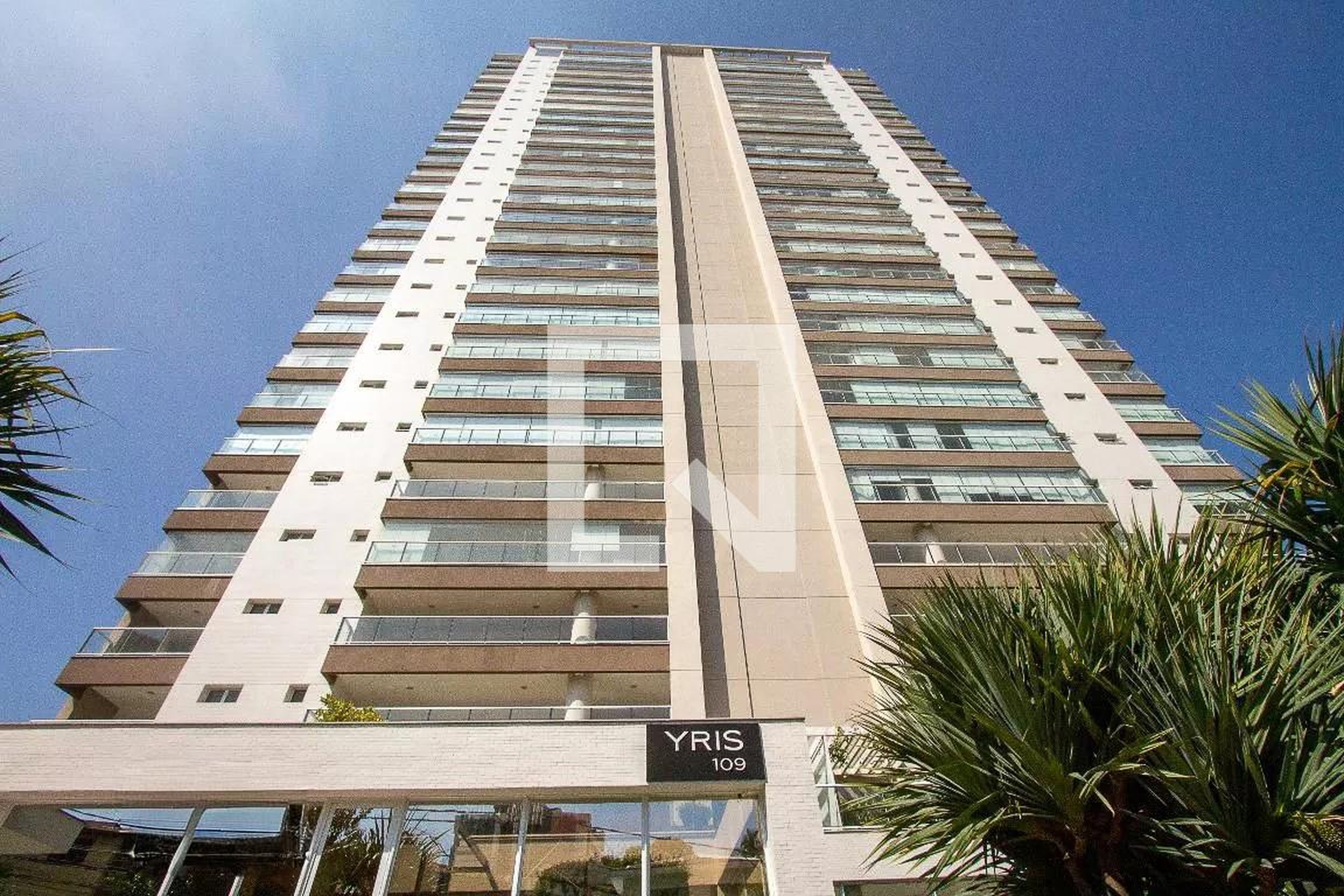 Fachada Condomínio Yris