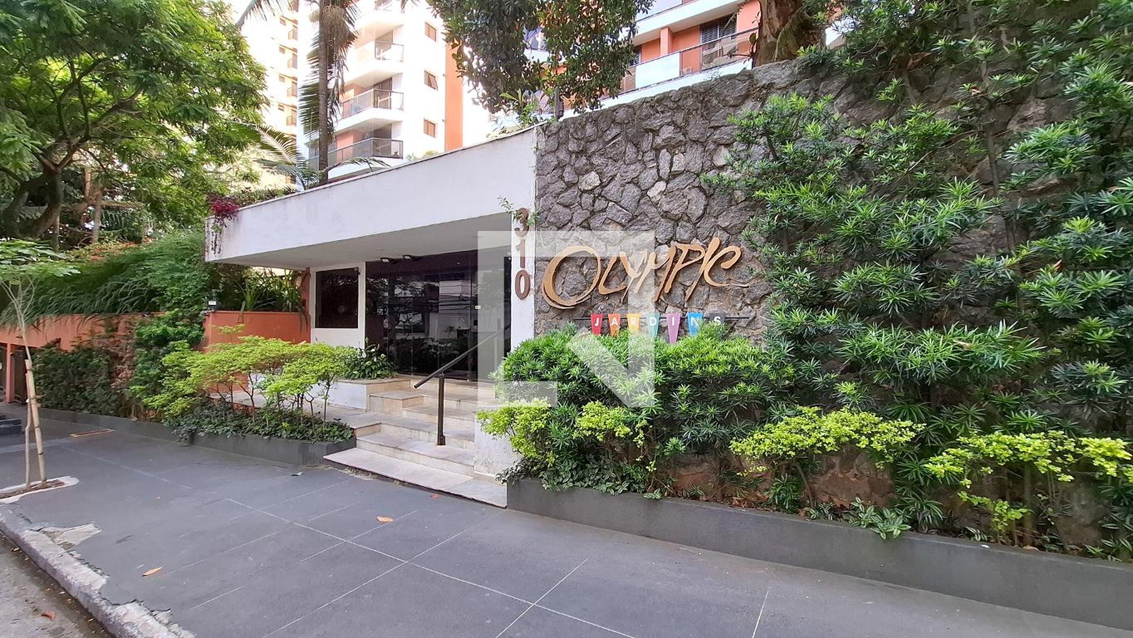 Fachada do Prédio Condomínio Olympic Jardins