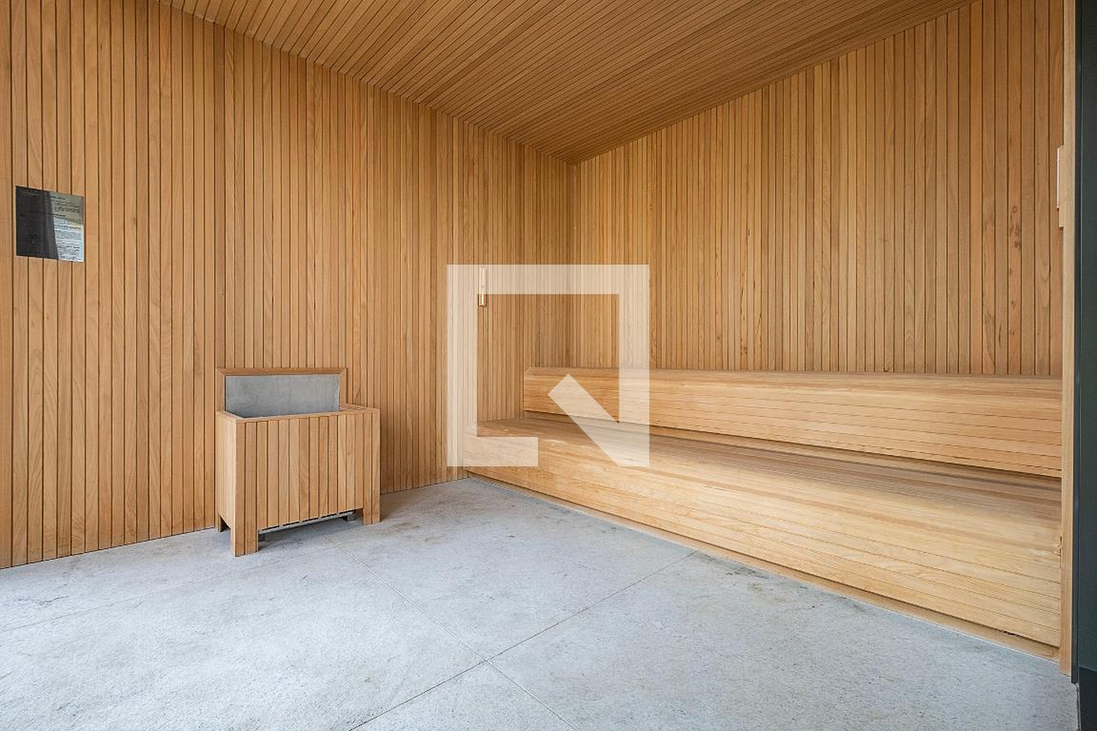 Sauna - Clári Pinheiros