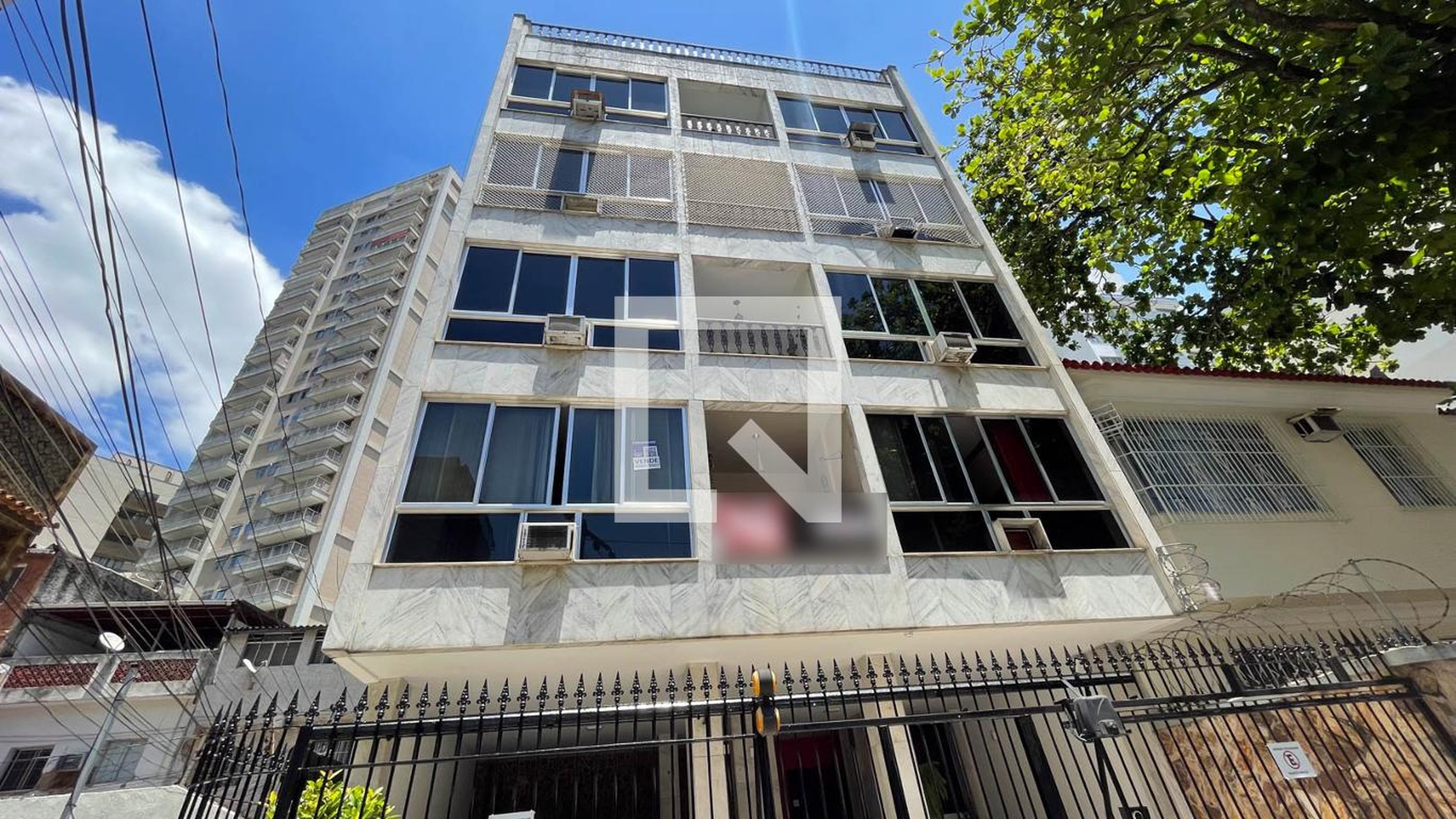 Fachada Condomínio Incarus do Imalária