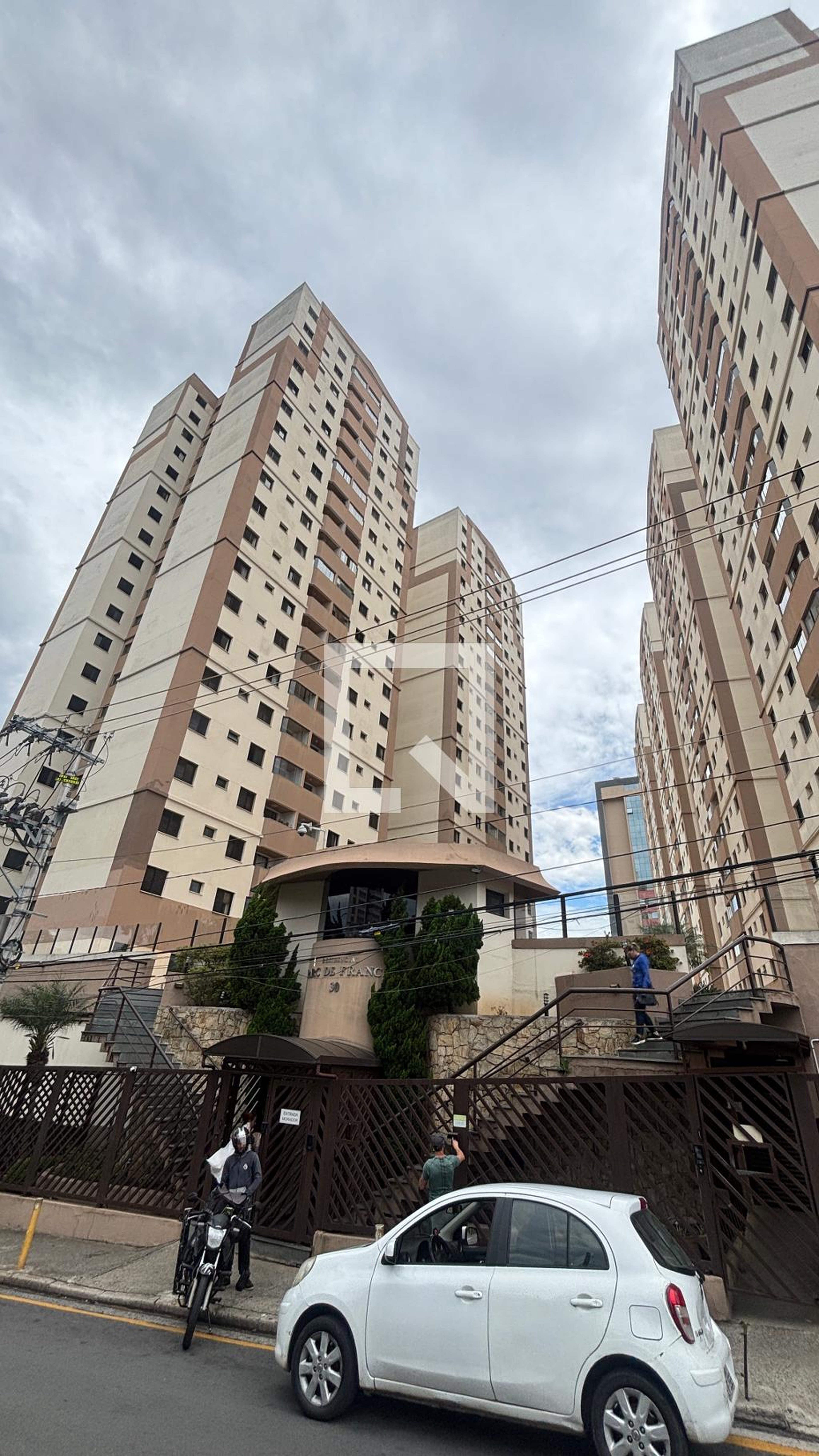 Fachada Condomínio Parc de France