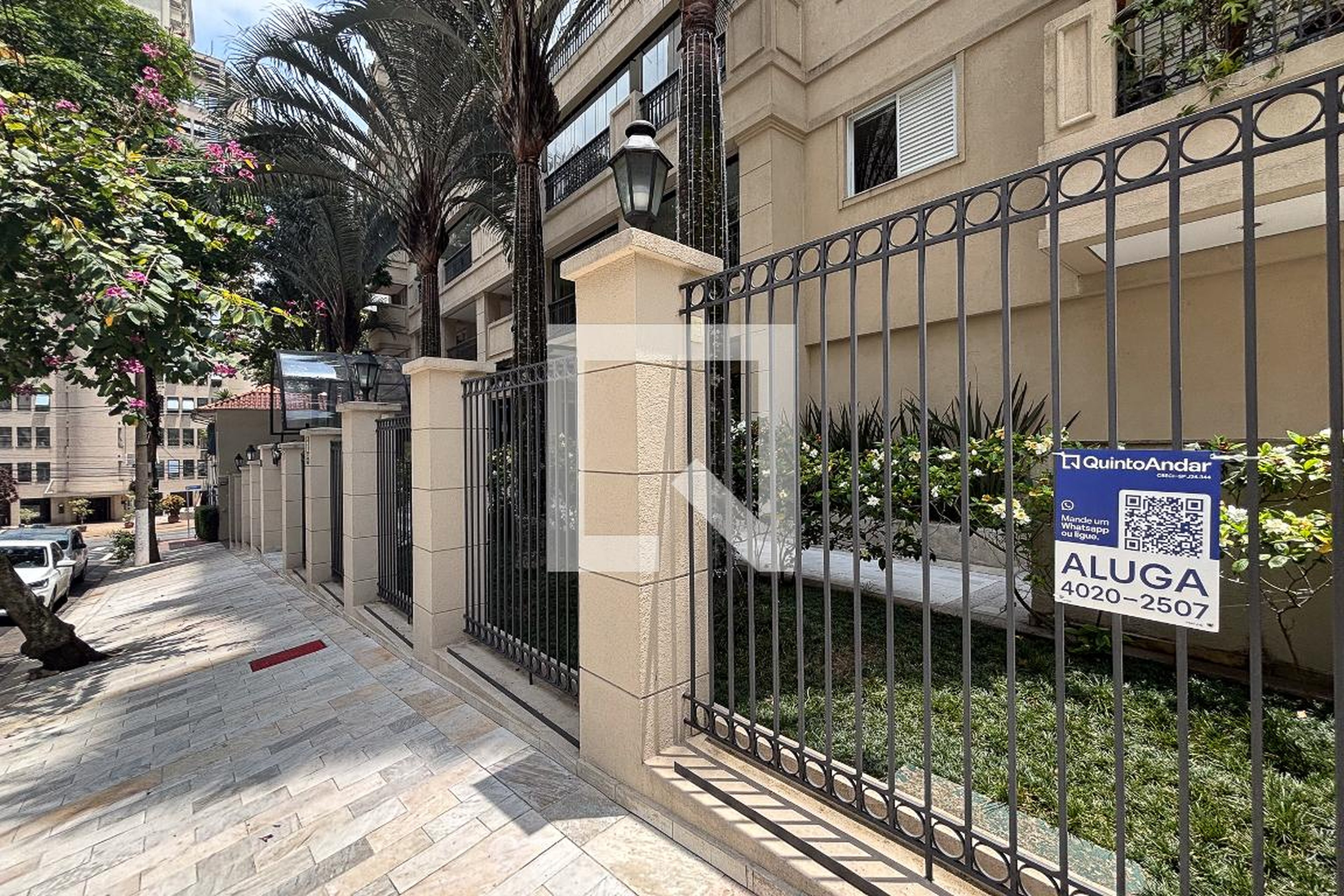 fachada do predio Condomínio Victor Hugo