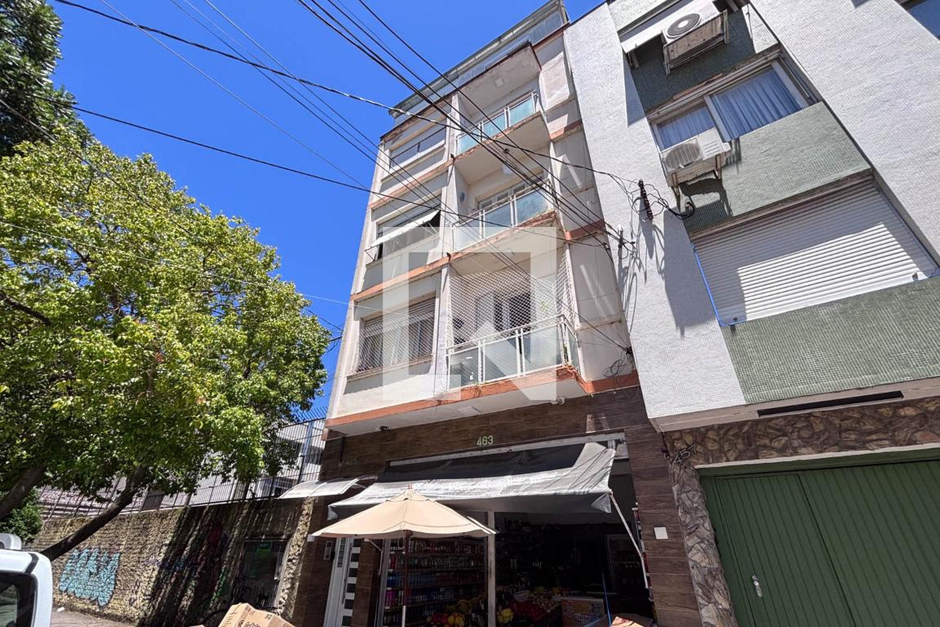 Fachada Condomínio em Rua Jacinto Gomes, 465