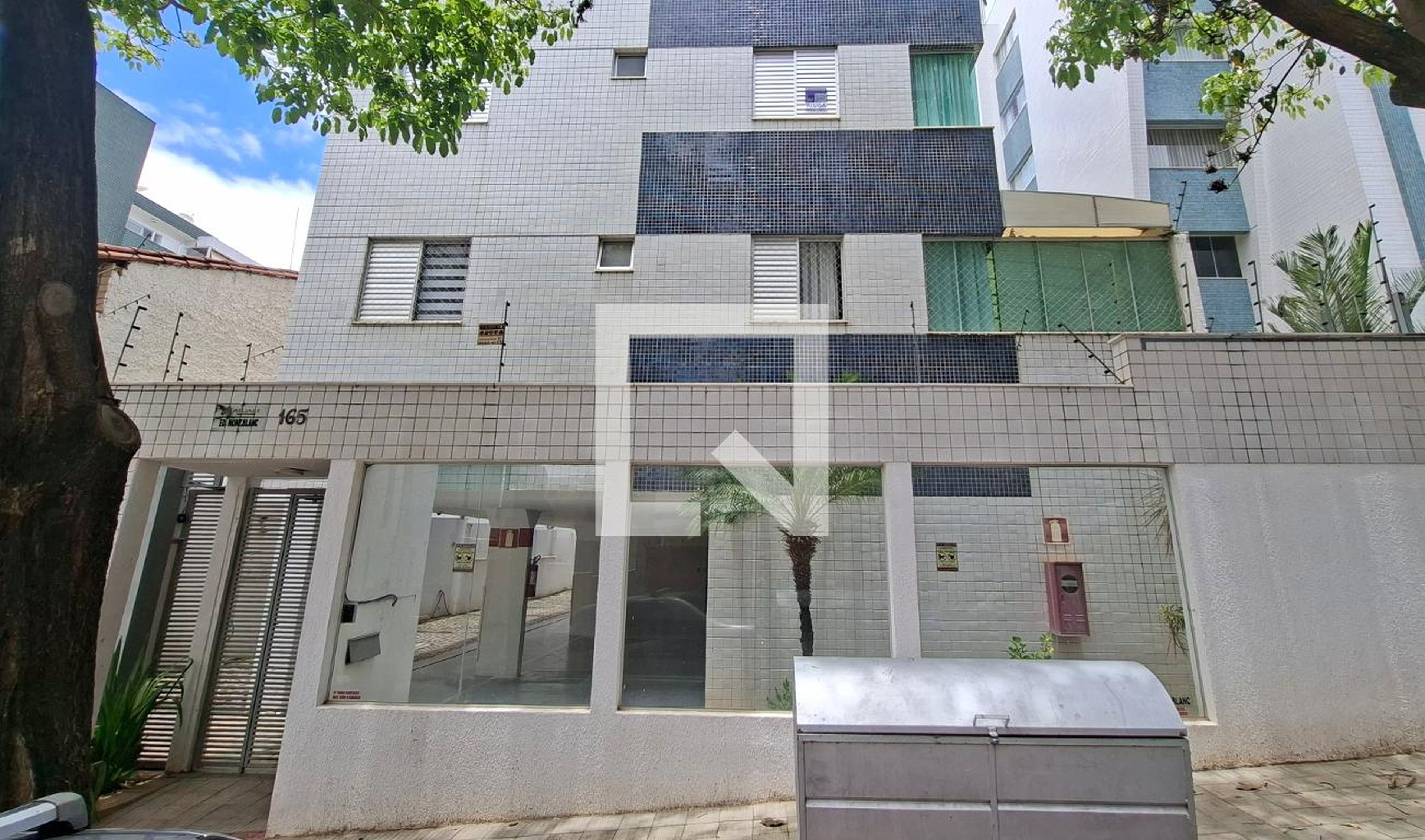 Fachada Edifício Mont Blanc