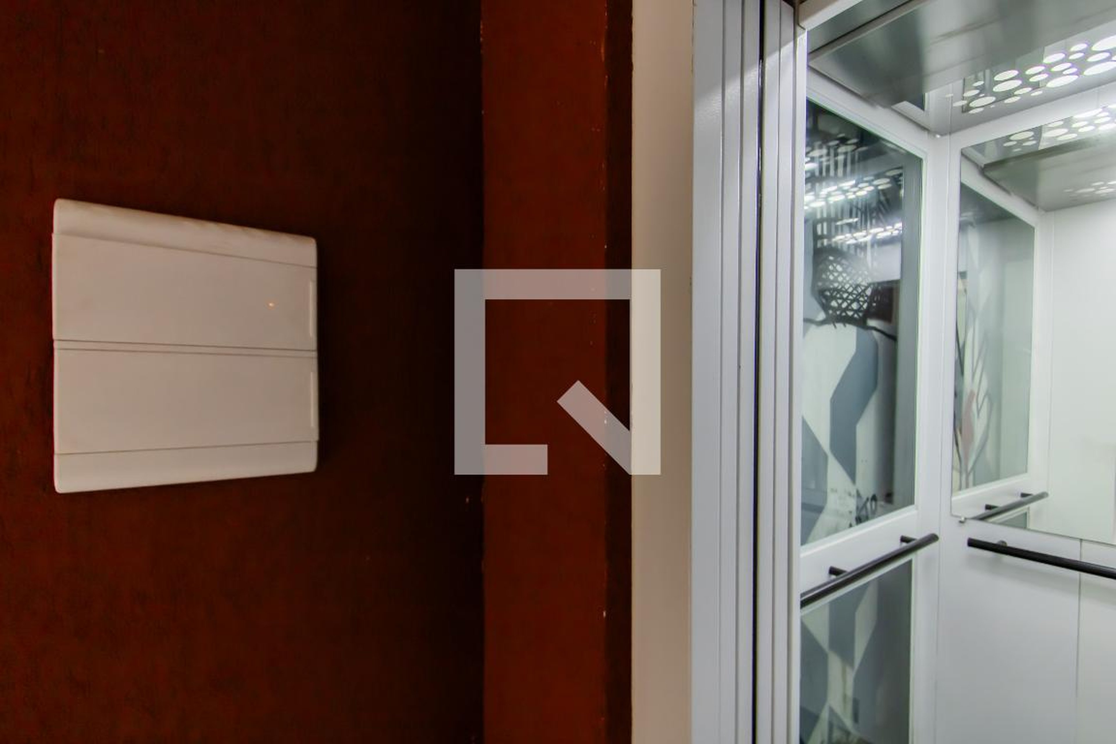 Elevador - [tg]²- SP