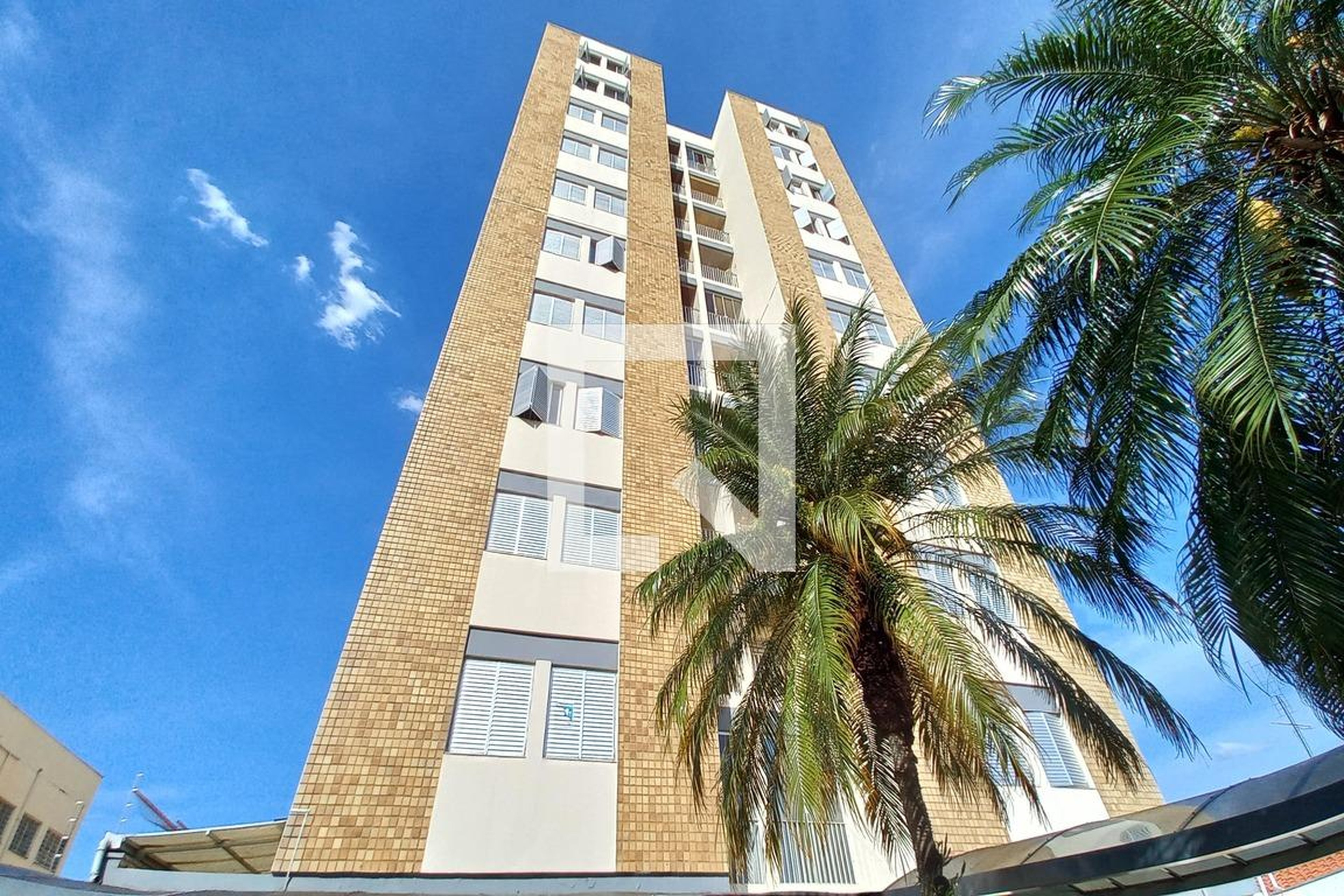 Fachada do Prédio Condomínio Ilha da Madeira