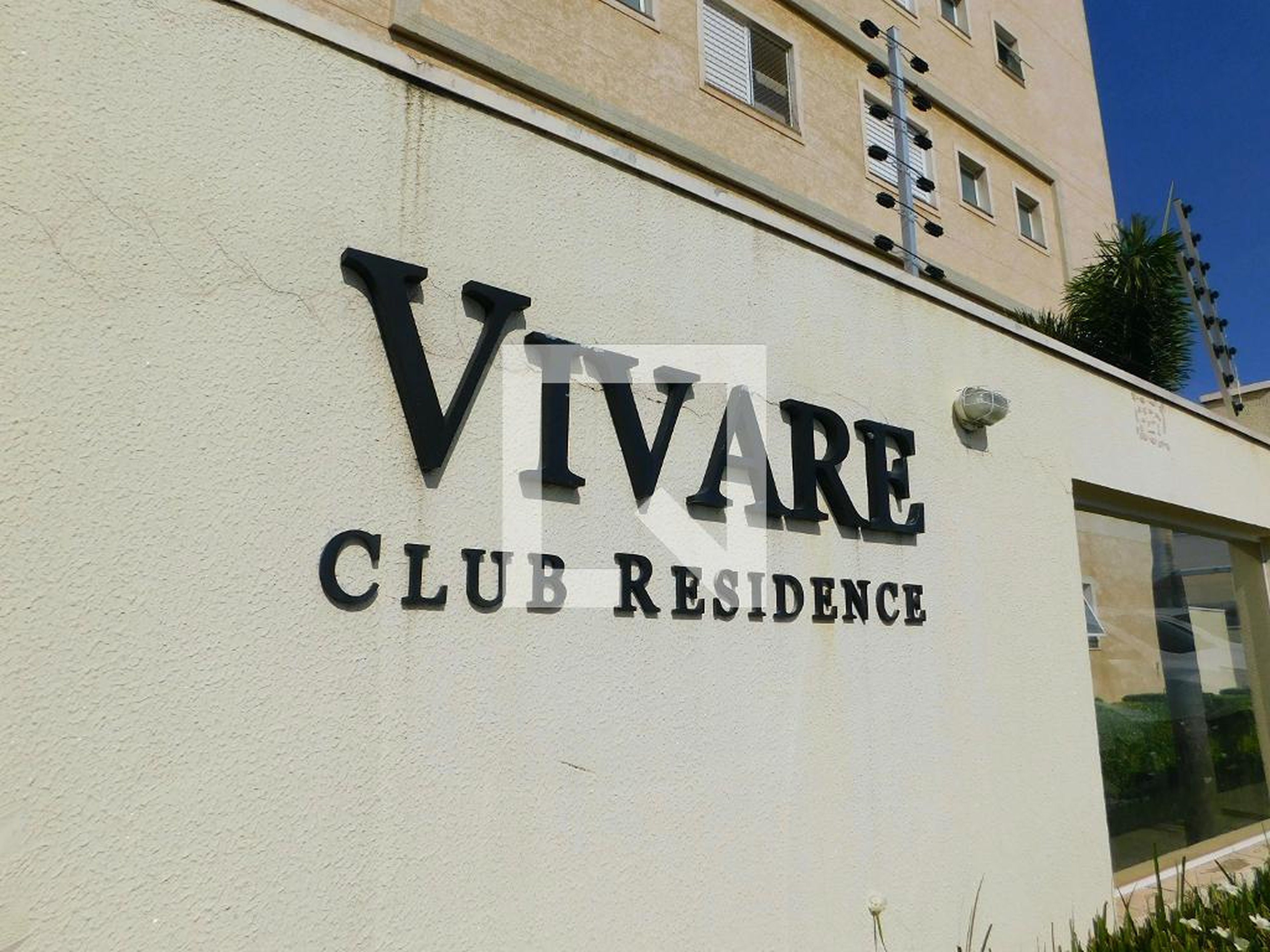 Fachada Condomínio em Rua Américo Quintal, 125